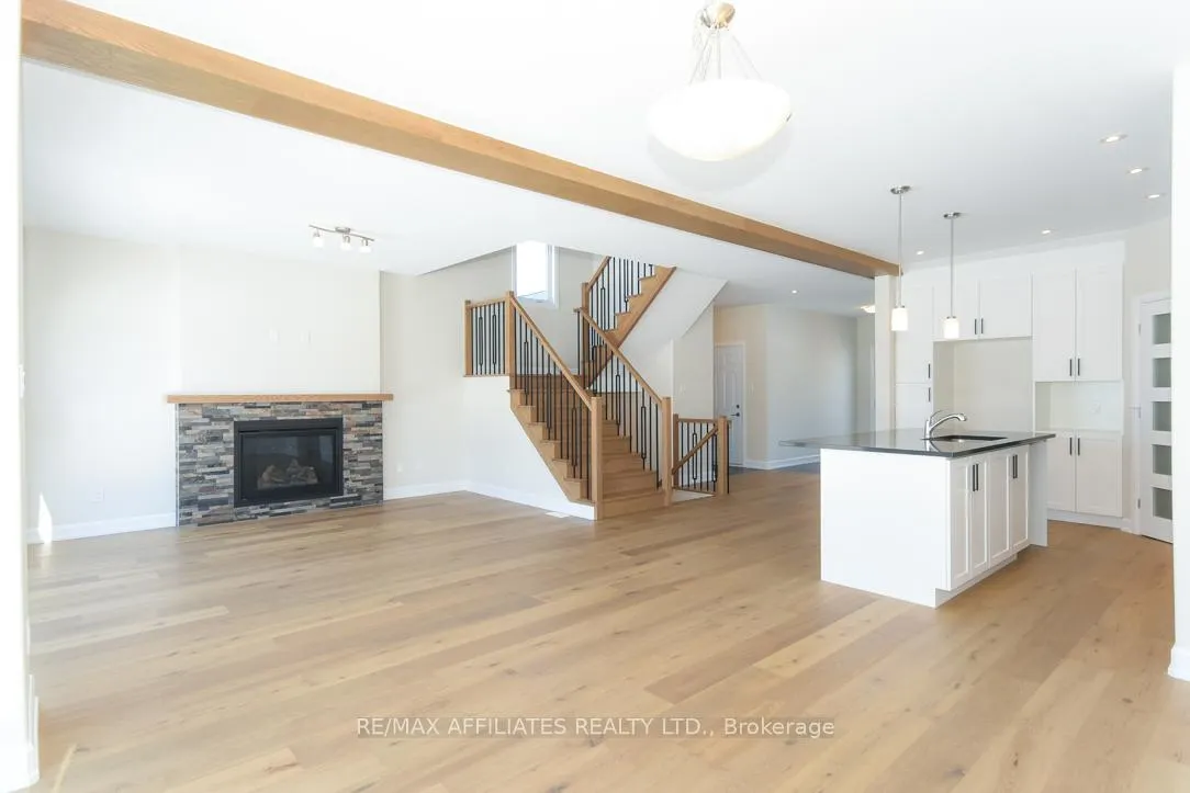 Photo 15 of 1060 Chablis Crescent, Russell, Embrun — HOMEH