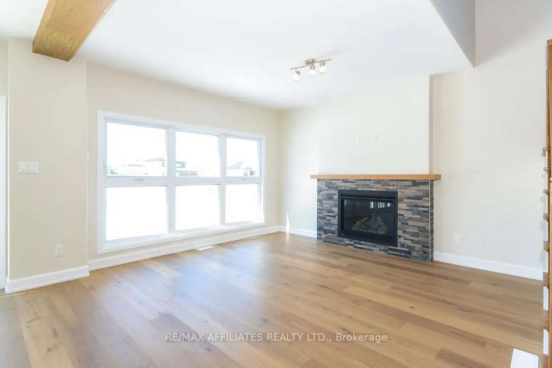 Photo 17 of 1060 Chablis Crescent, Russell, Embrun — HOMEH