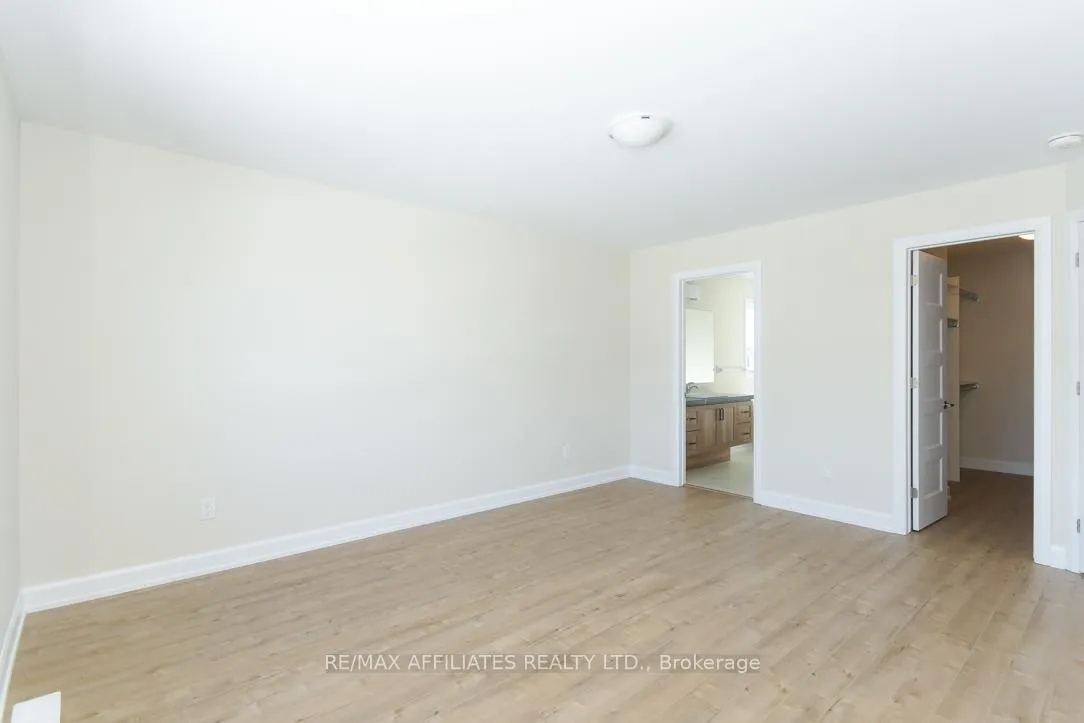 Photo 25 of 1060 Chablis Crescent, Russell, Embrun — HOMEH