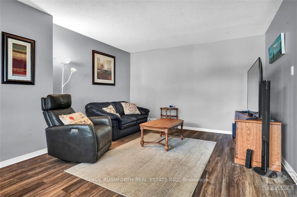 Photo 6 of 79 Hobart Crescent, Ottawa, Sheahan Estates/Trend Village — HOMEH