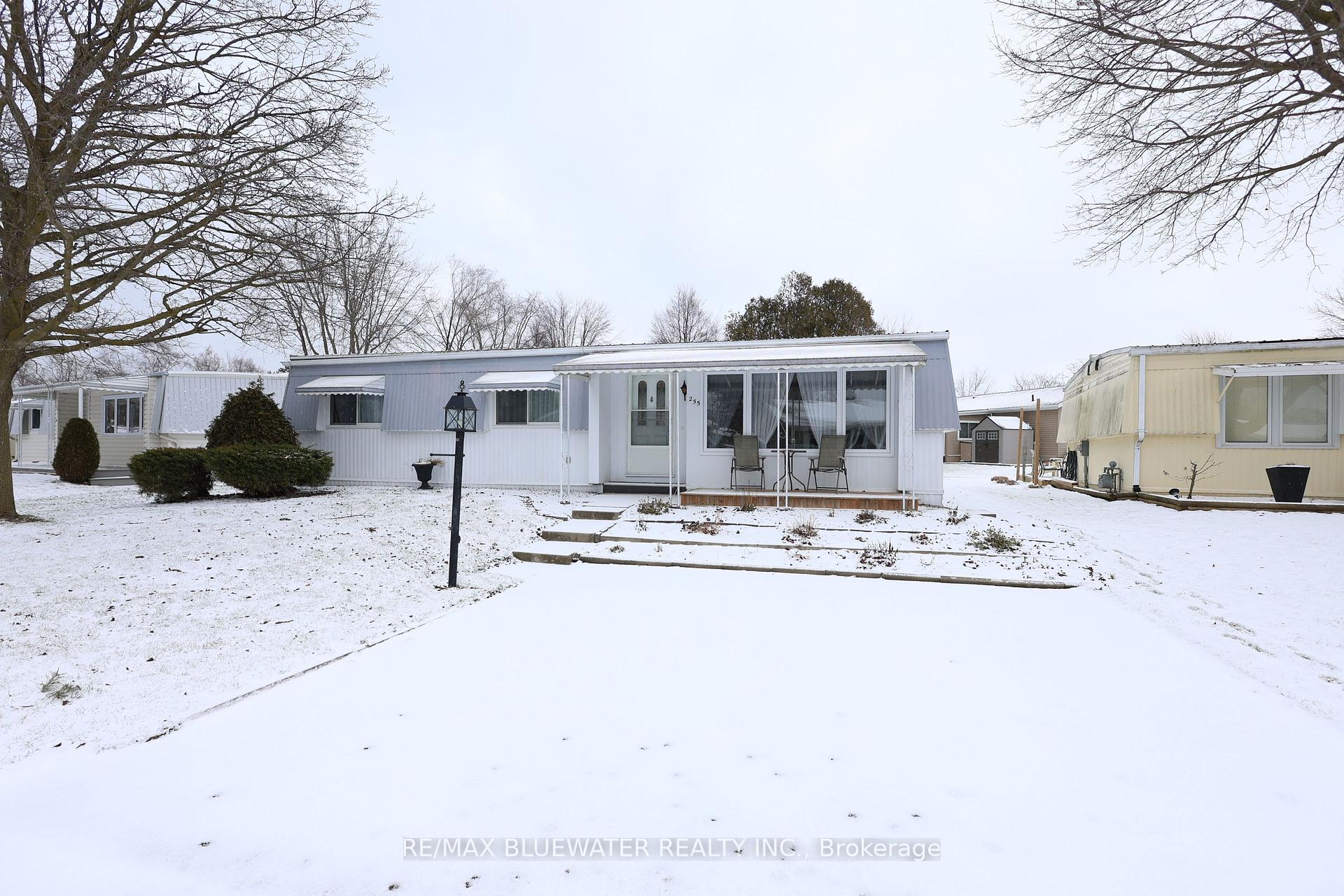Front of 255 Highland Springs Street