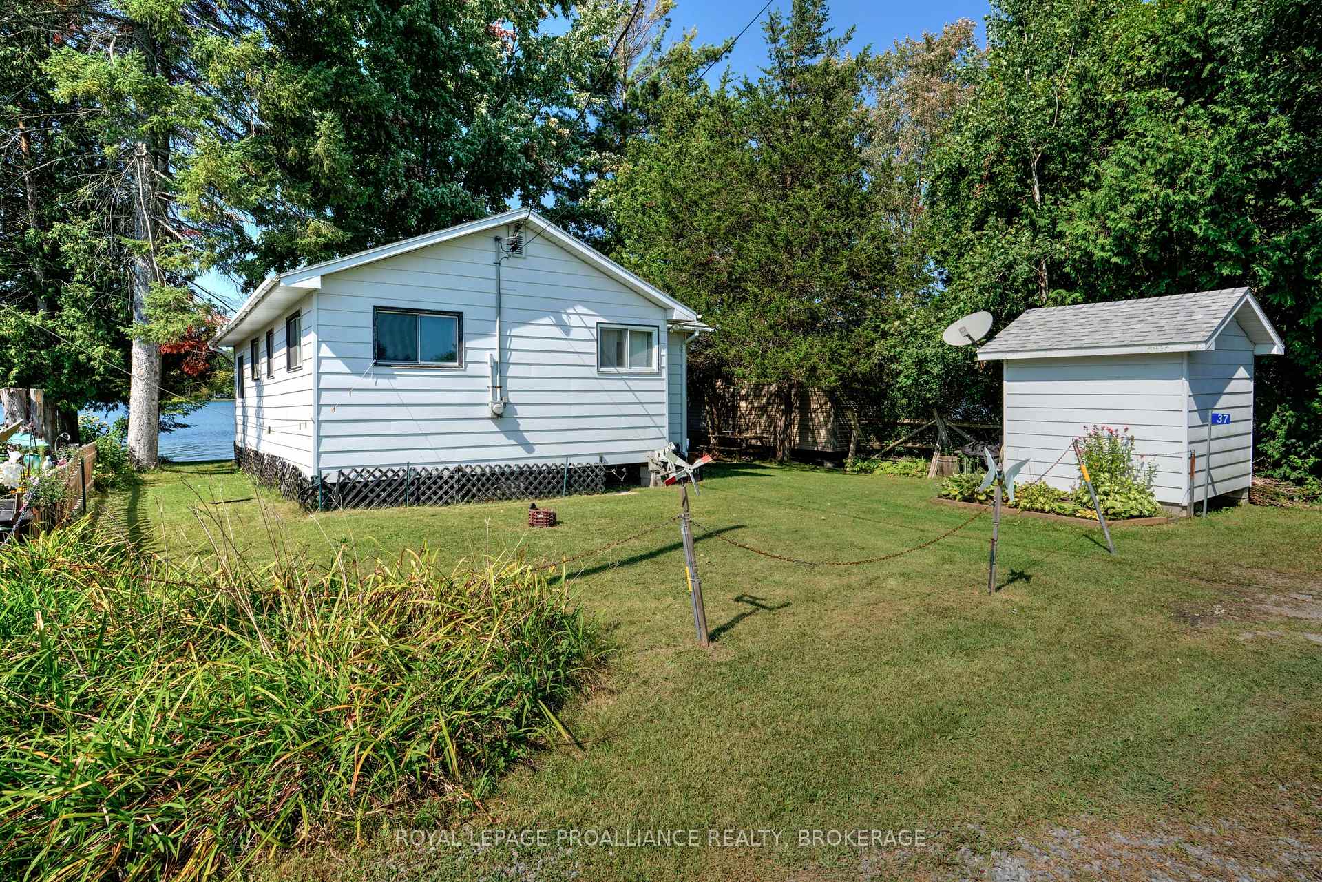 Photo 7 of 37 Lilly Lane, Rideau Lakes, Rideau Lakes (North Crosby) Twp — HOMEH