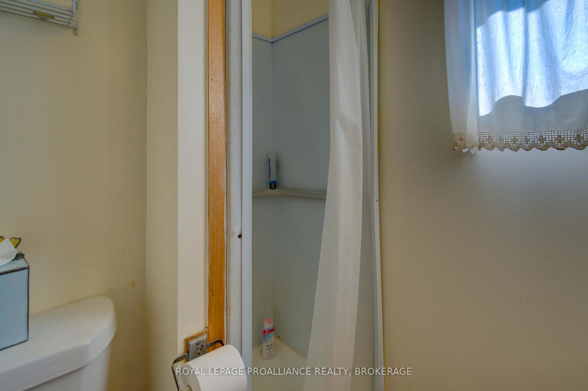 Photo 33 of 37 Lilly Lane, Rideau Lakes, Rideau Lakes (North Crosby) Twp — HOMEH