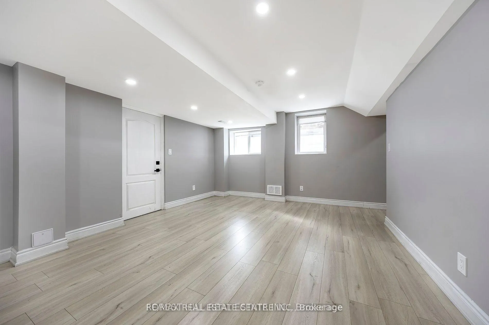 Photo 6 of 928 Dice Way, Milton, Willmott — HOMEH