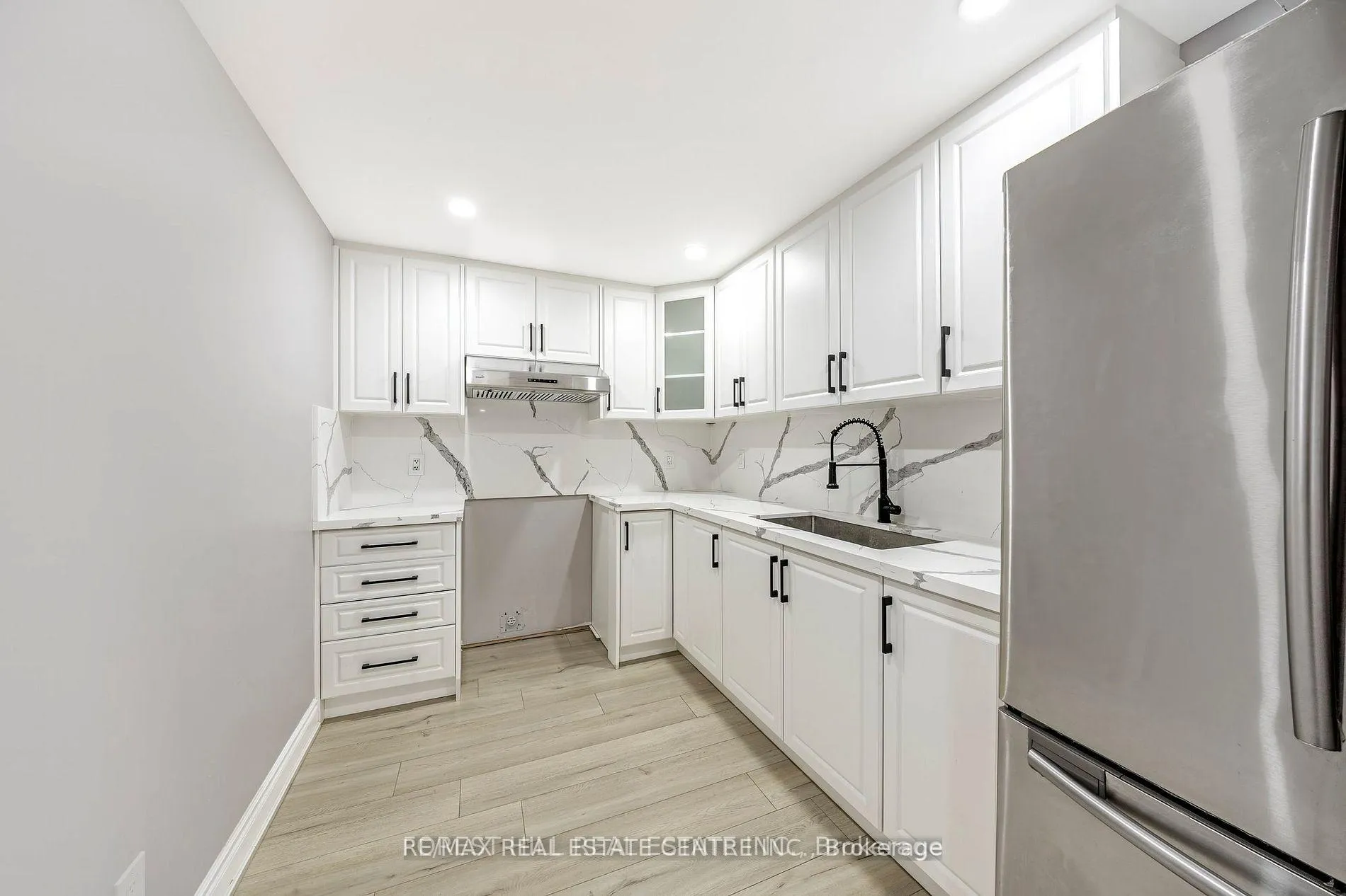 Photo 7 of 928 Dice Way, Milton, Willmott — HOMEH