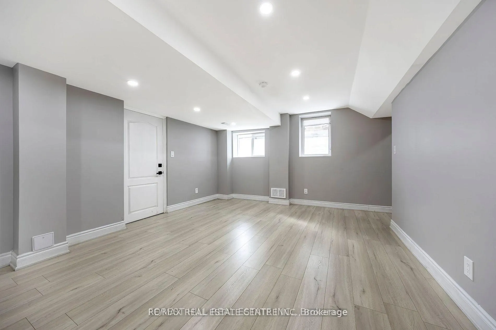 Photo 9 of 928 Dice Way, Milton, Willmott — HOMEH