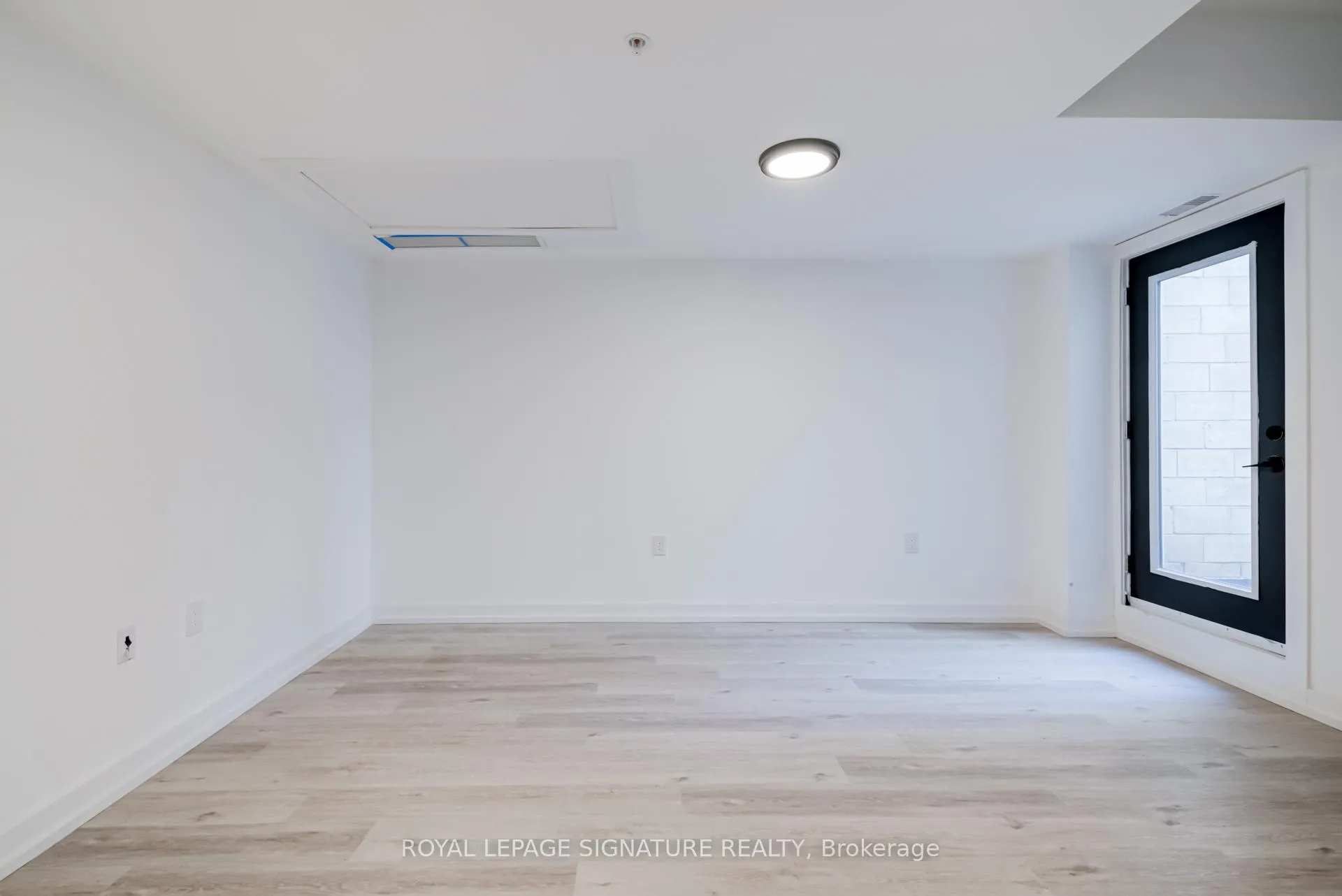 Photo 6 of Unit 3, 3039 Dundas Street W, Toronto, Junction Area — HOMEH