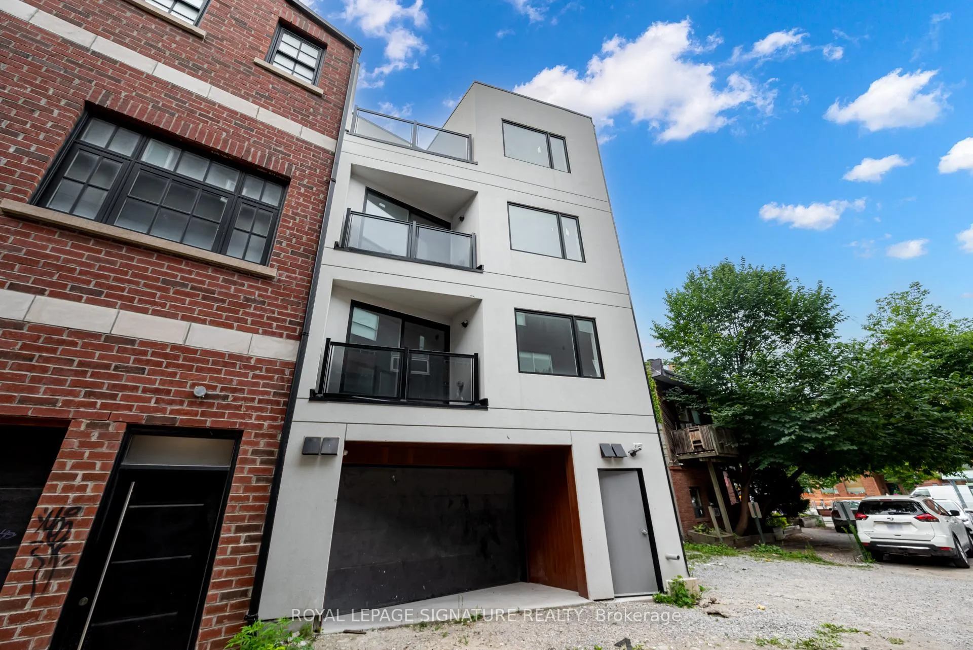 Photo 17 of Unit 3, 3039 Dundas Street W, Toronto, Junction Area — HOMEH