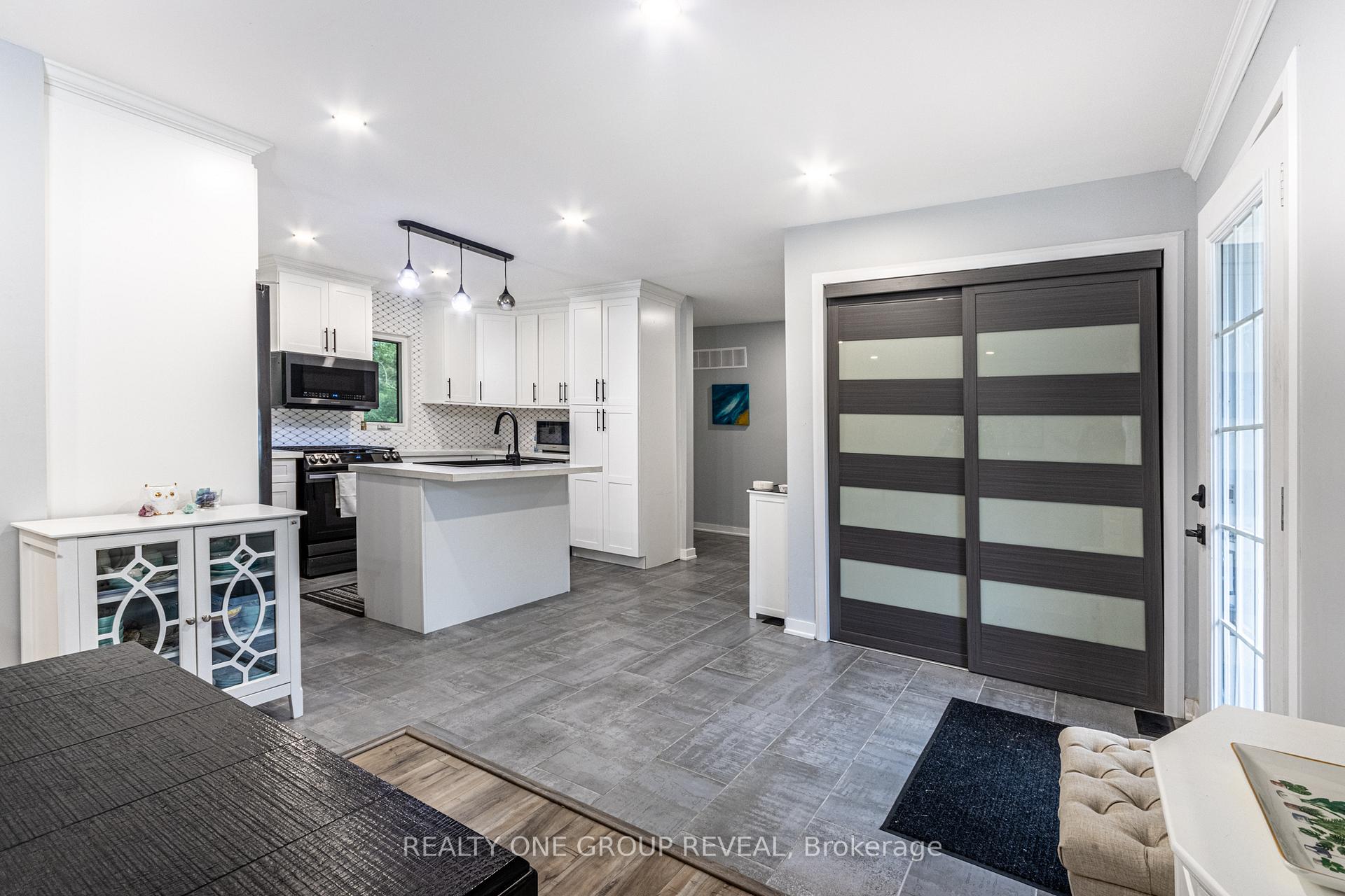 Photo 4 of 12 Brook Street, Scugog, Port Perry — HOMEH