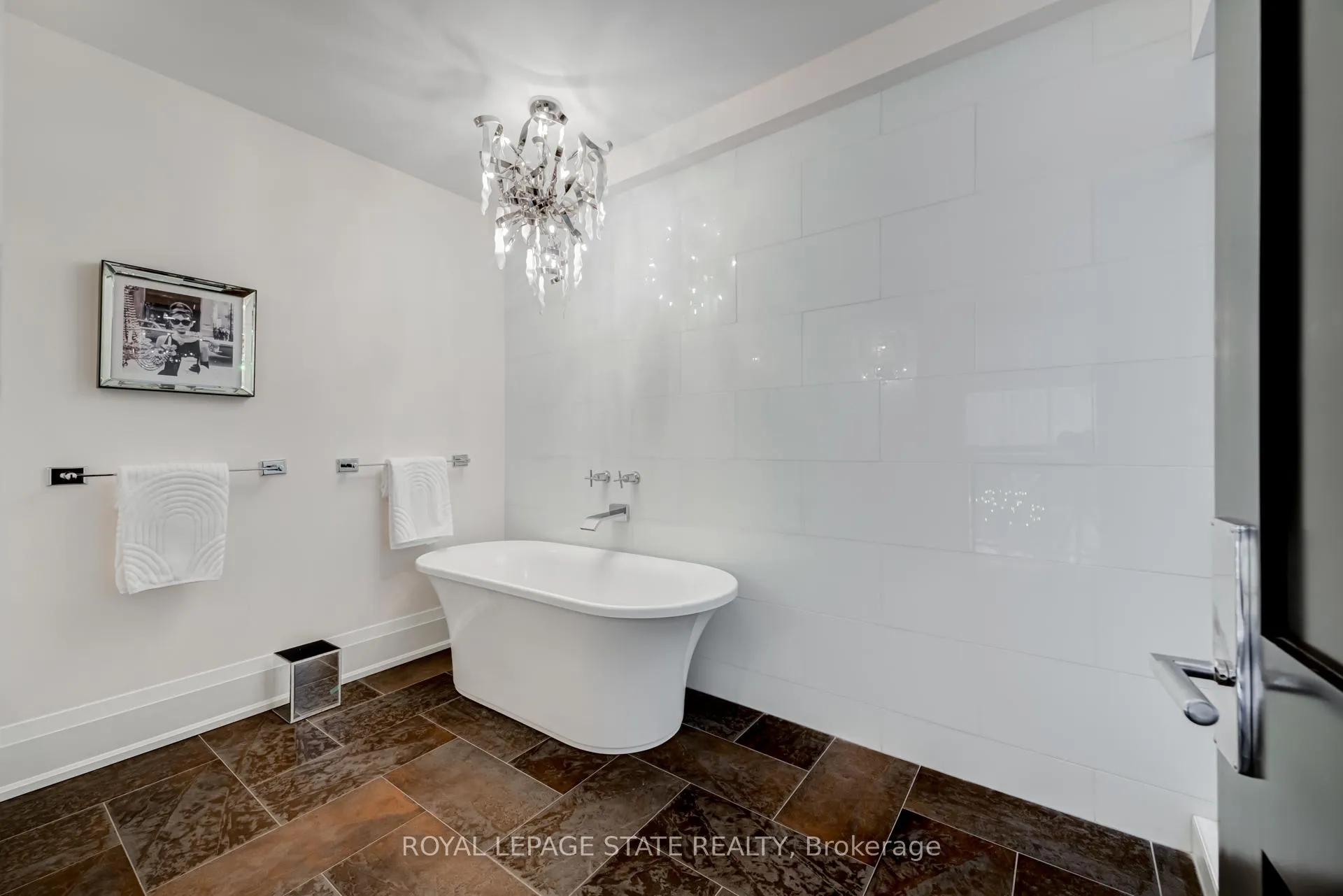 Photo 37 of Unit 215, 397 King Street W, Hamilton, Dundas — HOMEH