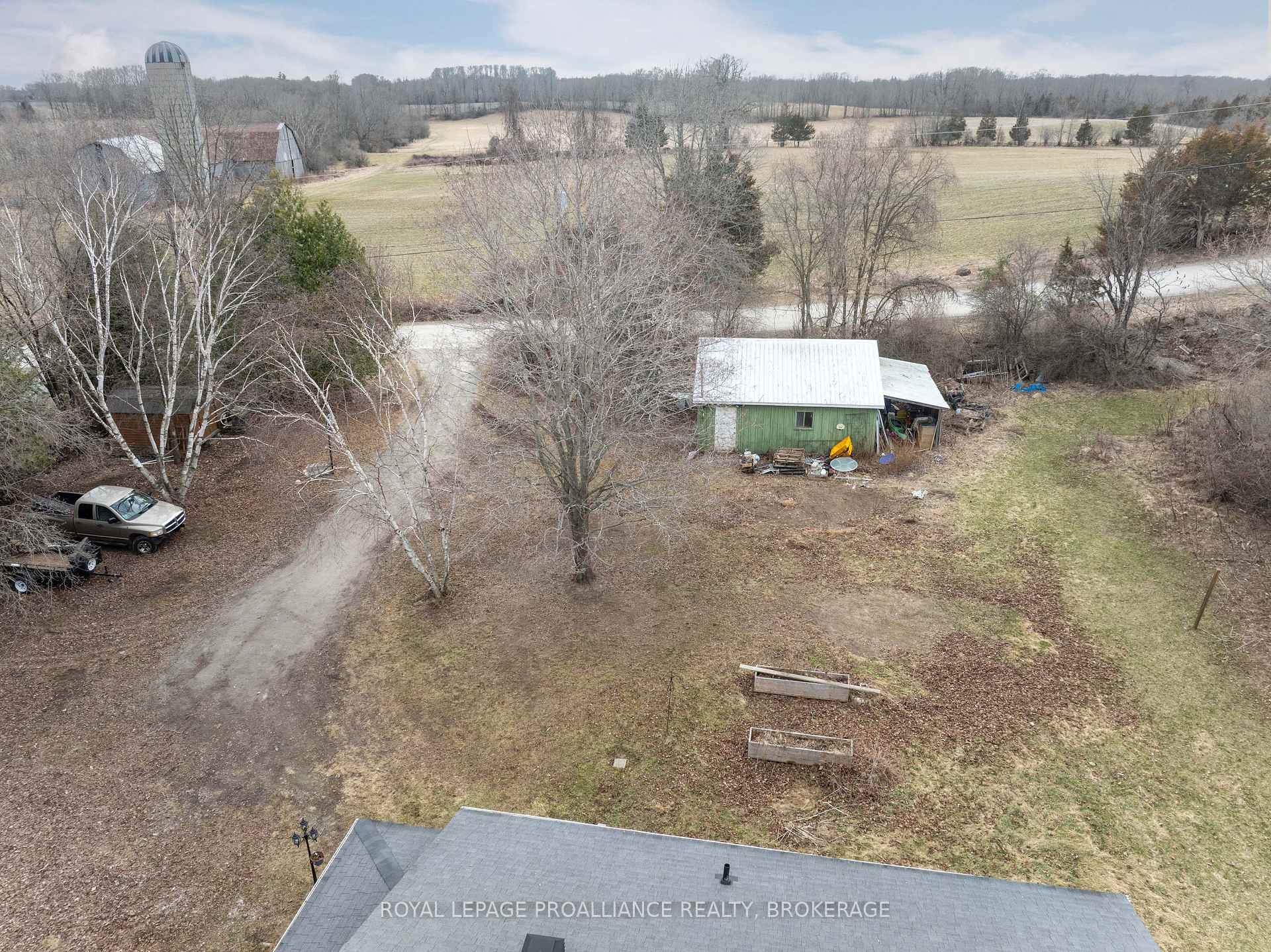 Photo 4 of 559 Ninth Concession Road, Rideau Lakes, Rideau Lakes (North Crosby) Twp — HOMEH