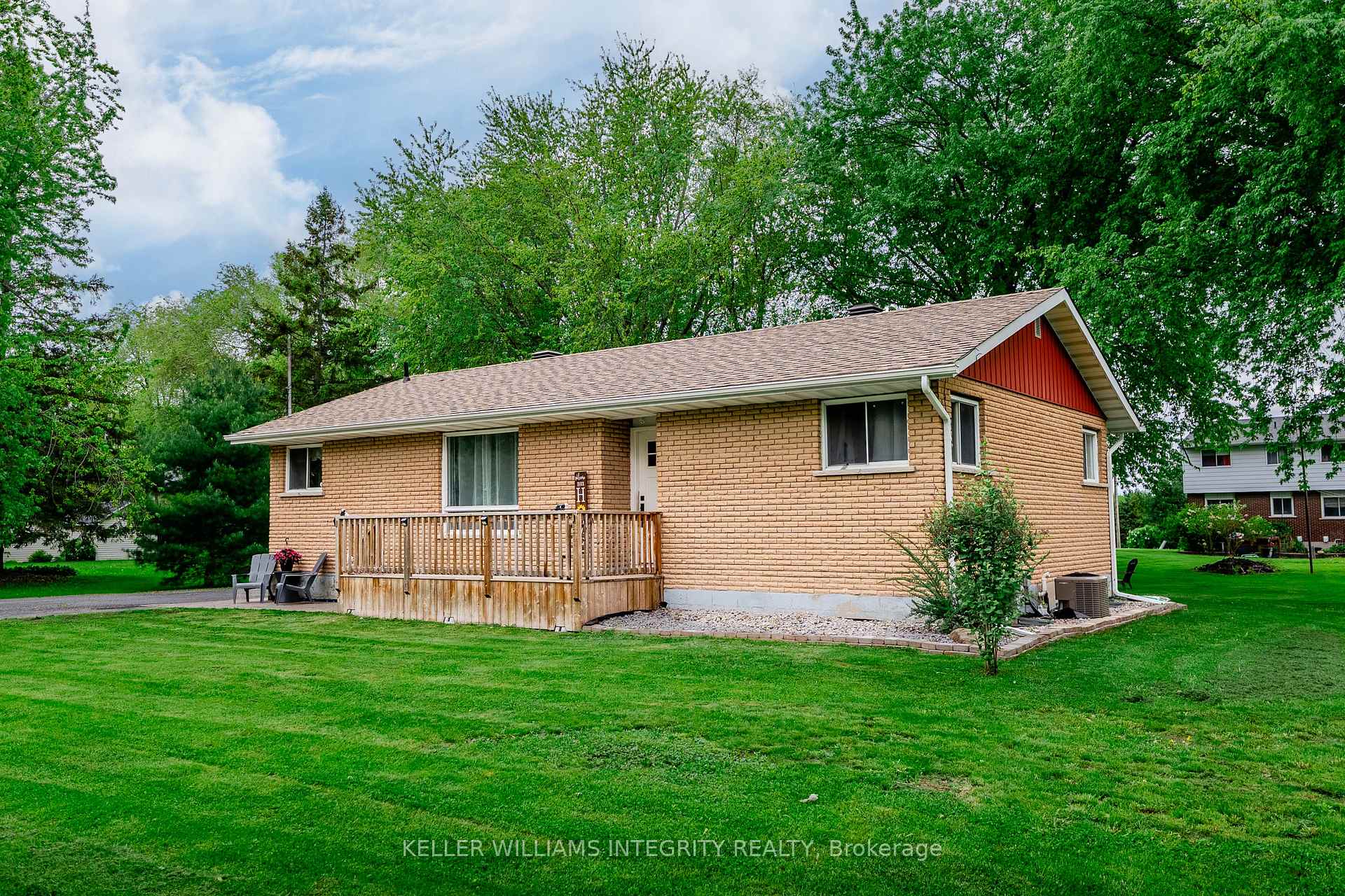 Photo 3 of 18233 Glen Road, South Glengarry, South Glengarry (Charlottenburgh) Twp — HOMEH