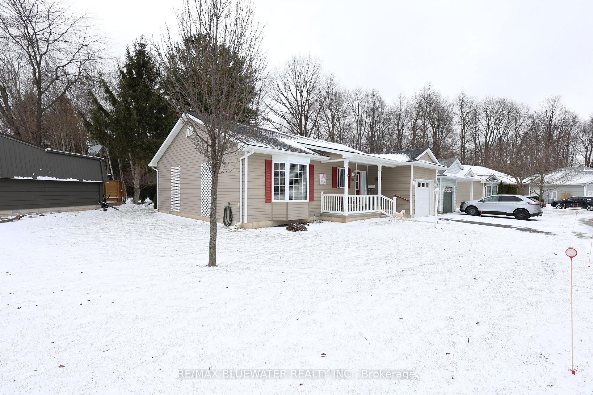 Photo 5 of 366 Shannon Boulevard, South Huron, Stephen — HOMEH