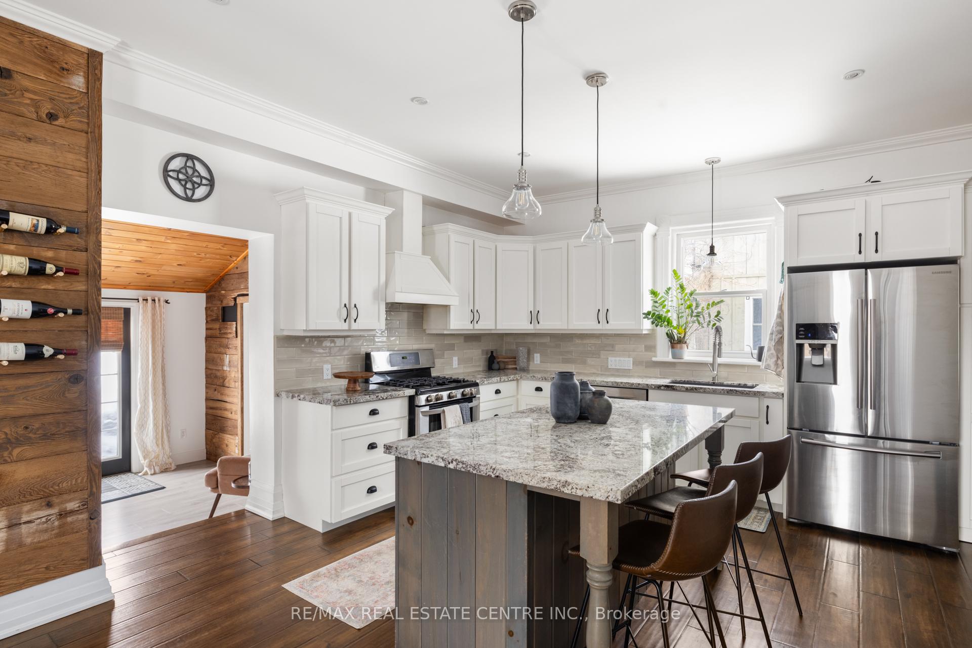 Photo 1 of 228 Andrew Street, Shelburne — HOMEH