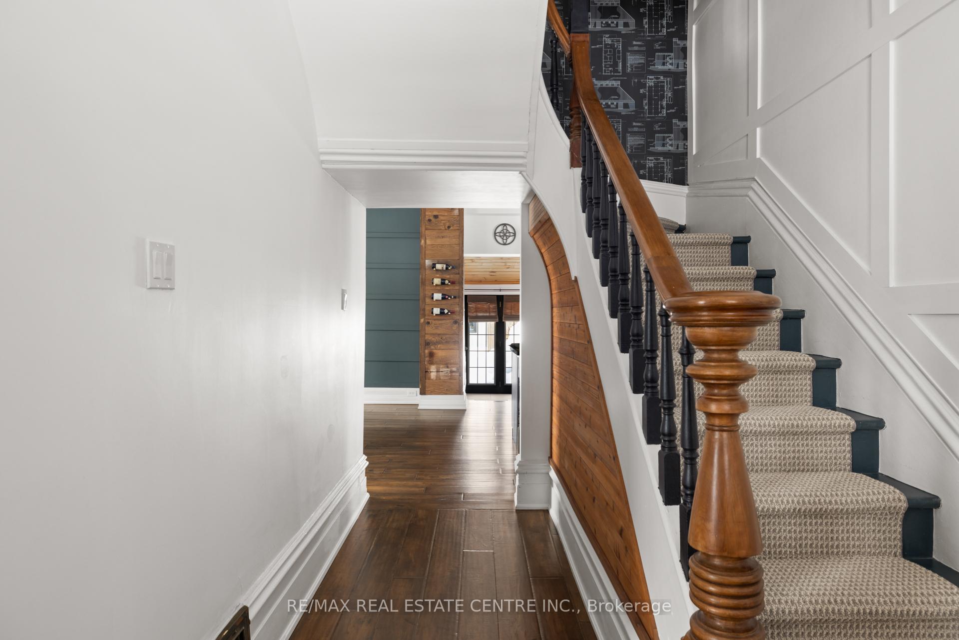 Photo 4 of 228 Andrew Street, Shelburne — HOMEH