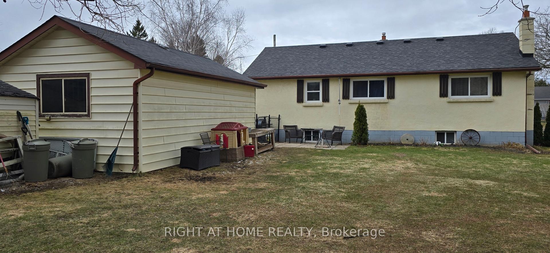 Photo 2 of 69 Carnegie Street, Scugog, Port Perry — HOMEH