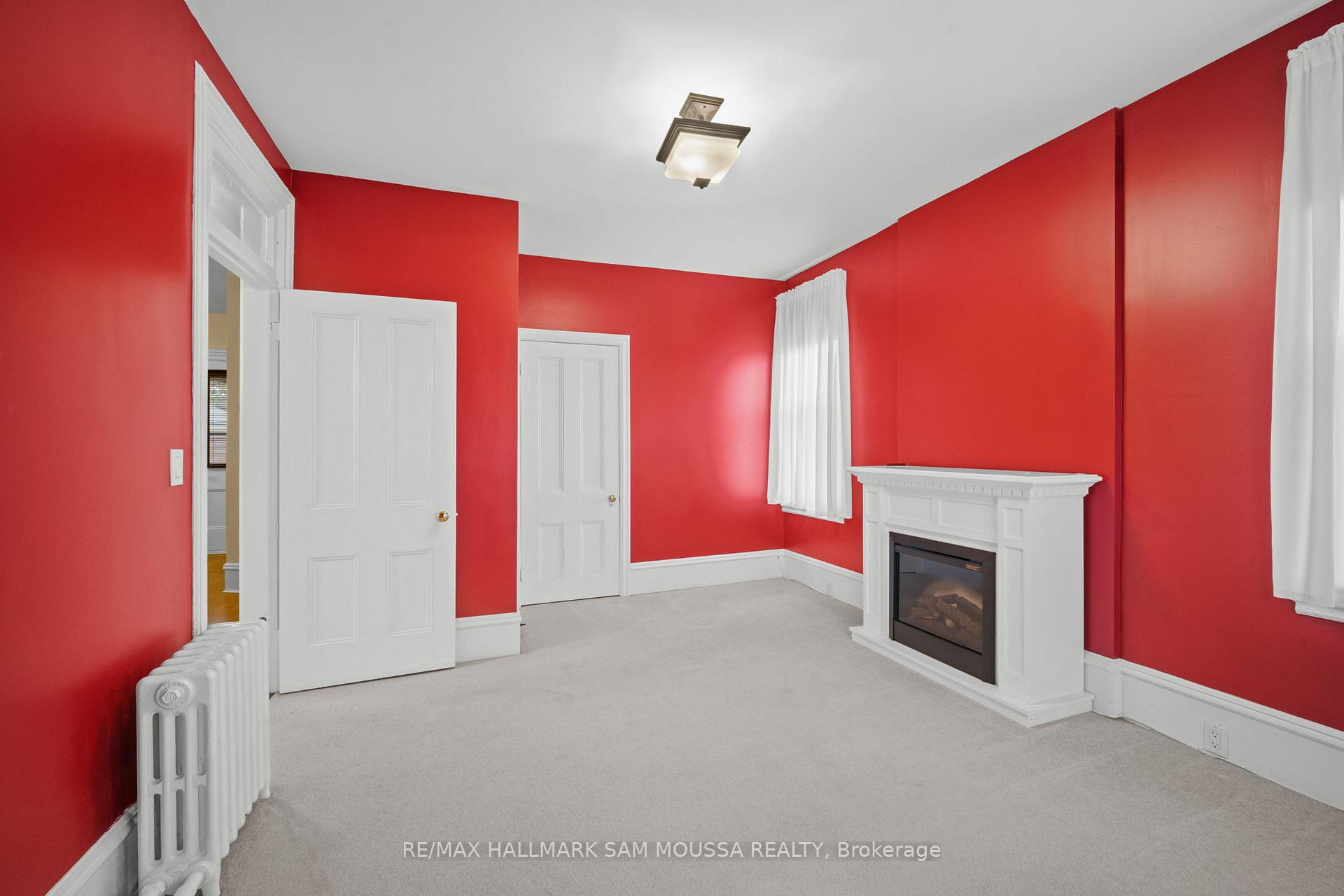 Photo 20 of 61 Russell Street E, Smiths Falls — HOMEH