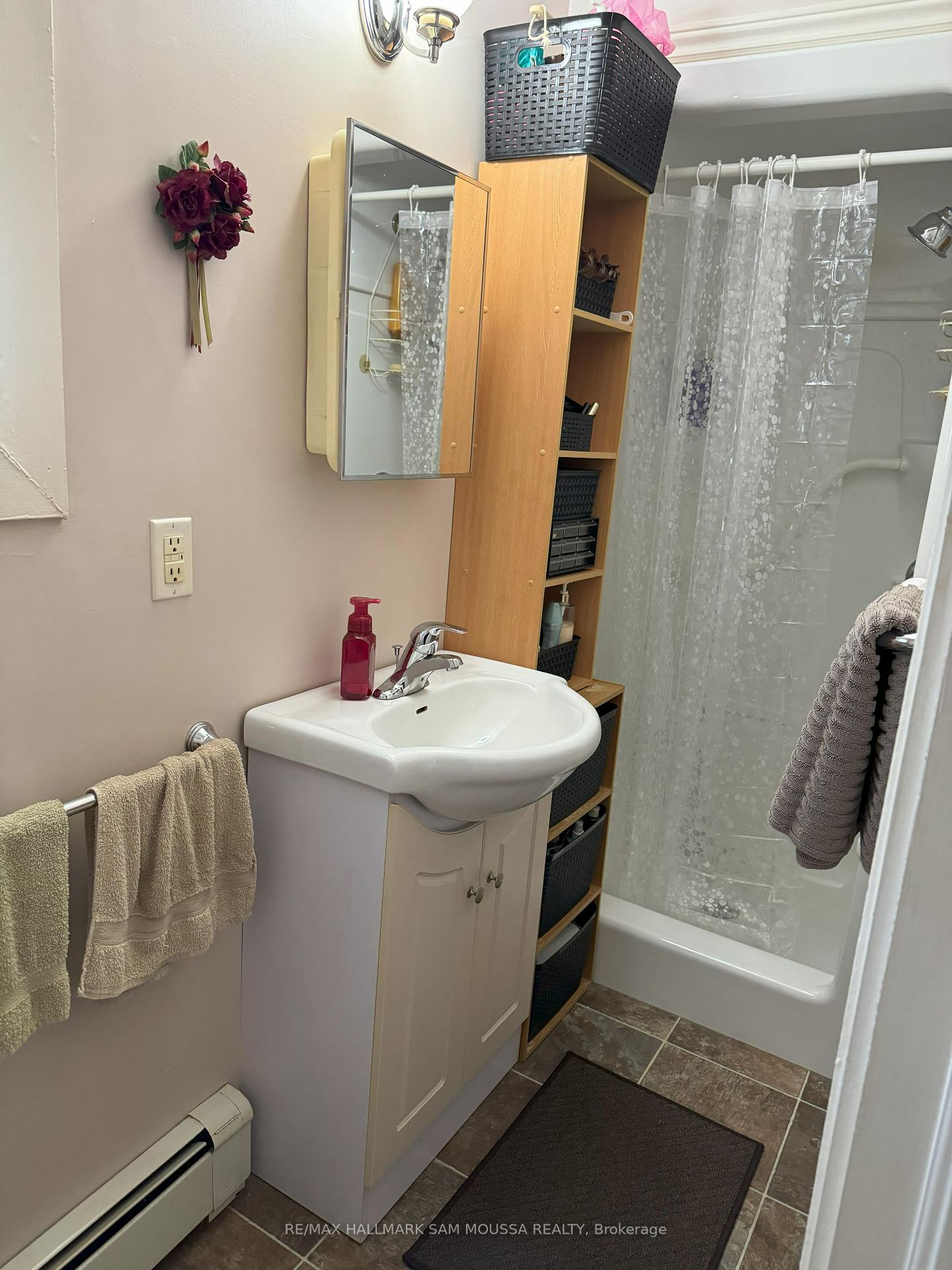 Photo 31 of 61 Russell Street E, Smiths Falls — HOMEH