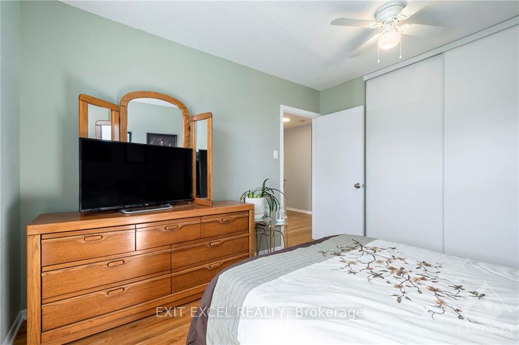 Photo 18 of 9 Monterey Drive, Ottawa, Leslie Park — HOMEH