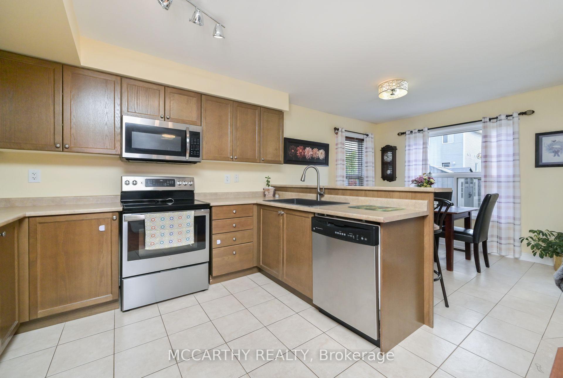 Photo 7 of 225 Berry Street, Shelburne — HOMEH