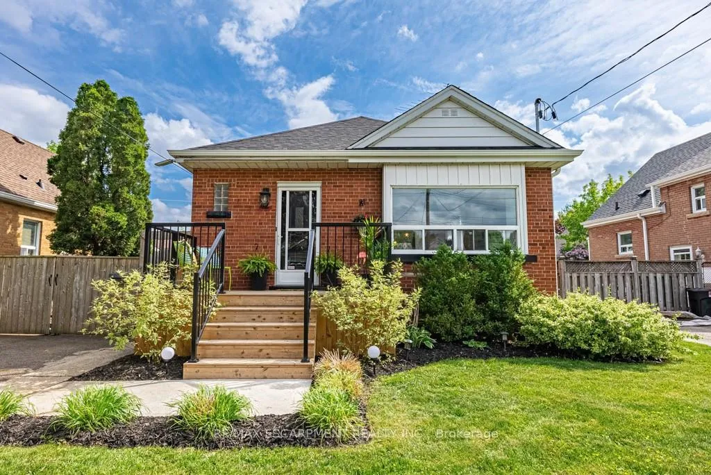 Photo 1 of 42 Sharon Avenue, Hamilton, Sunninghill — HOMEH