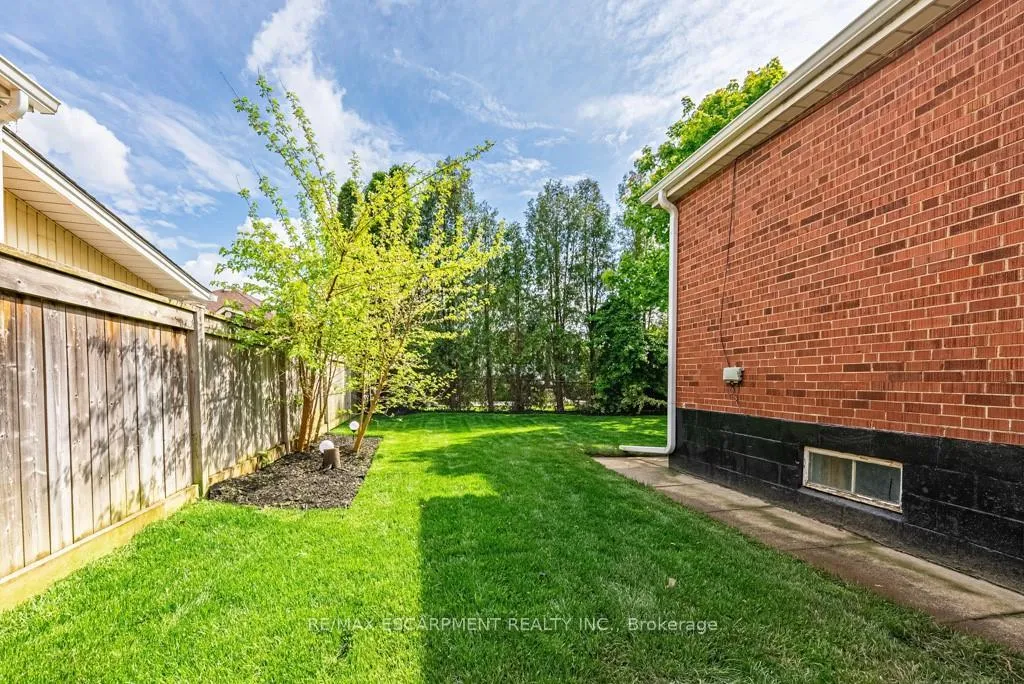 Photo 46 of 42 Sharon Avenue, Hamilton, Sunninghill — HOMEH