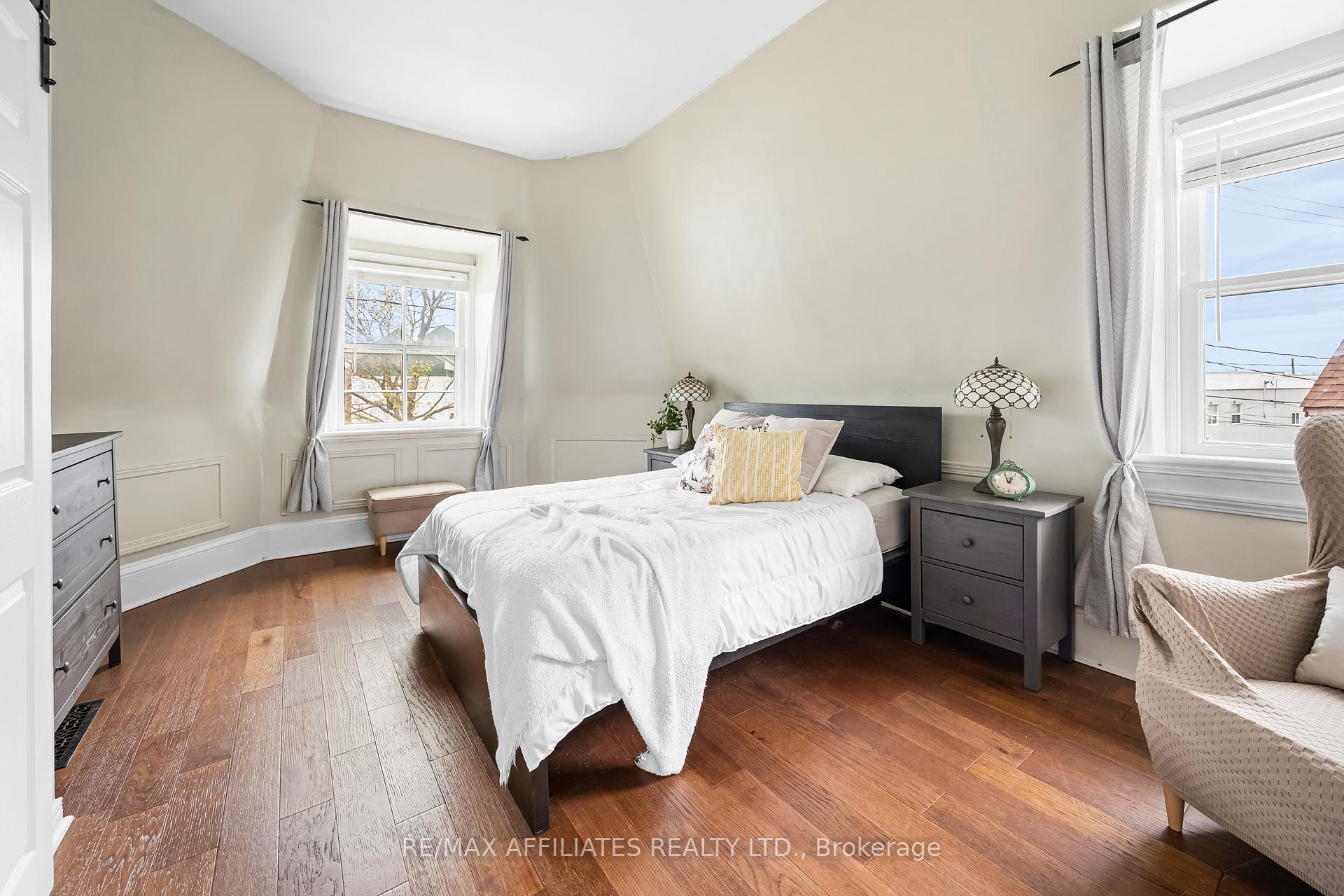 Photo 20 of 19 Winnifred Street N, Smiths Falls — HOMEH
