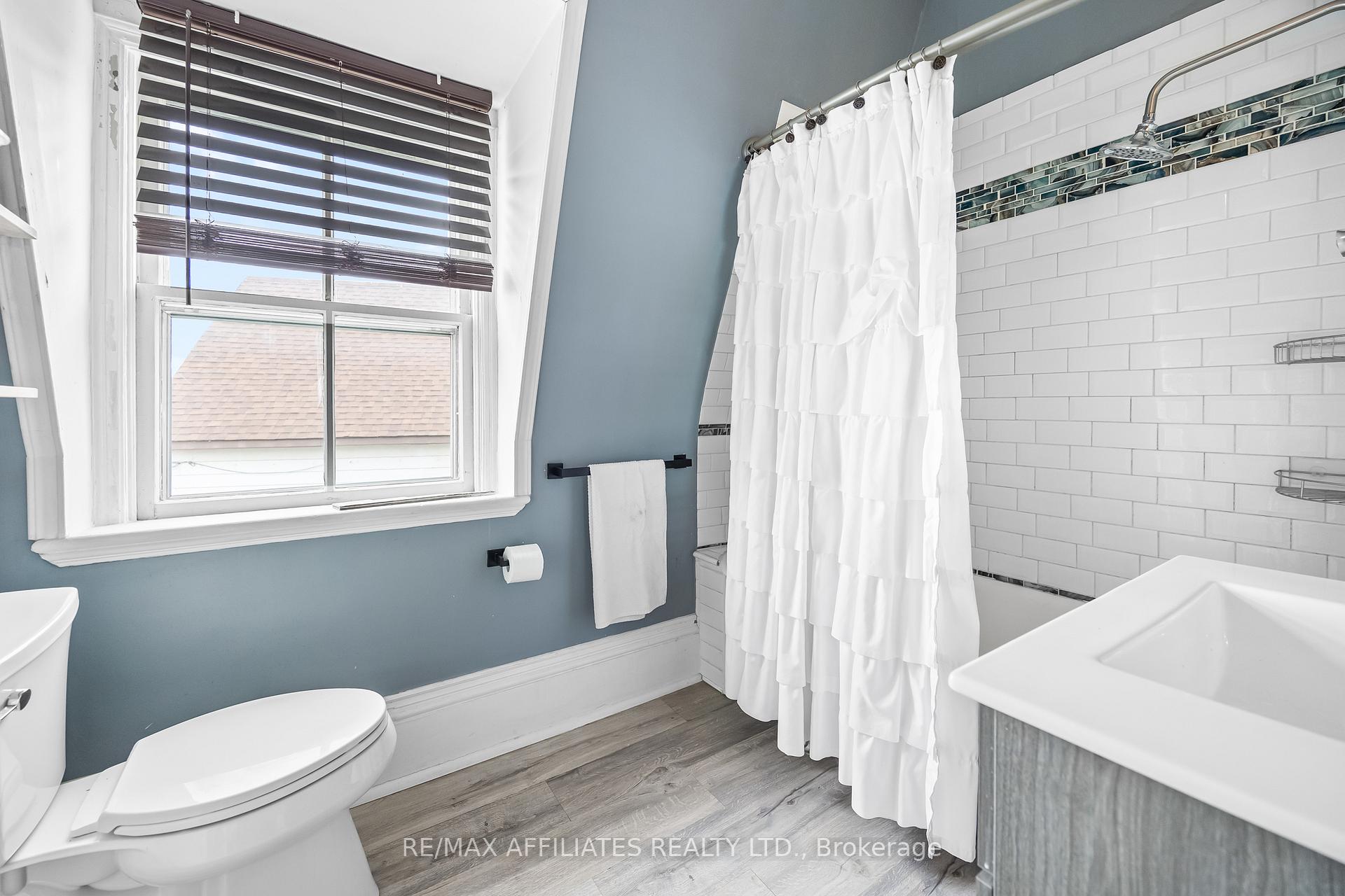 Photo 25 of 19 Winnifred Street N, Smiths Falls — HOMEH