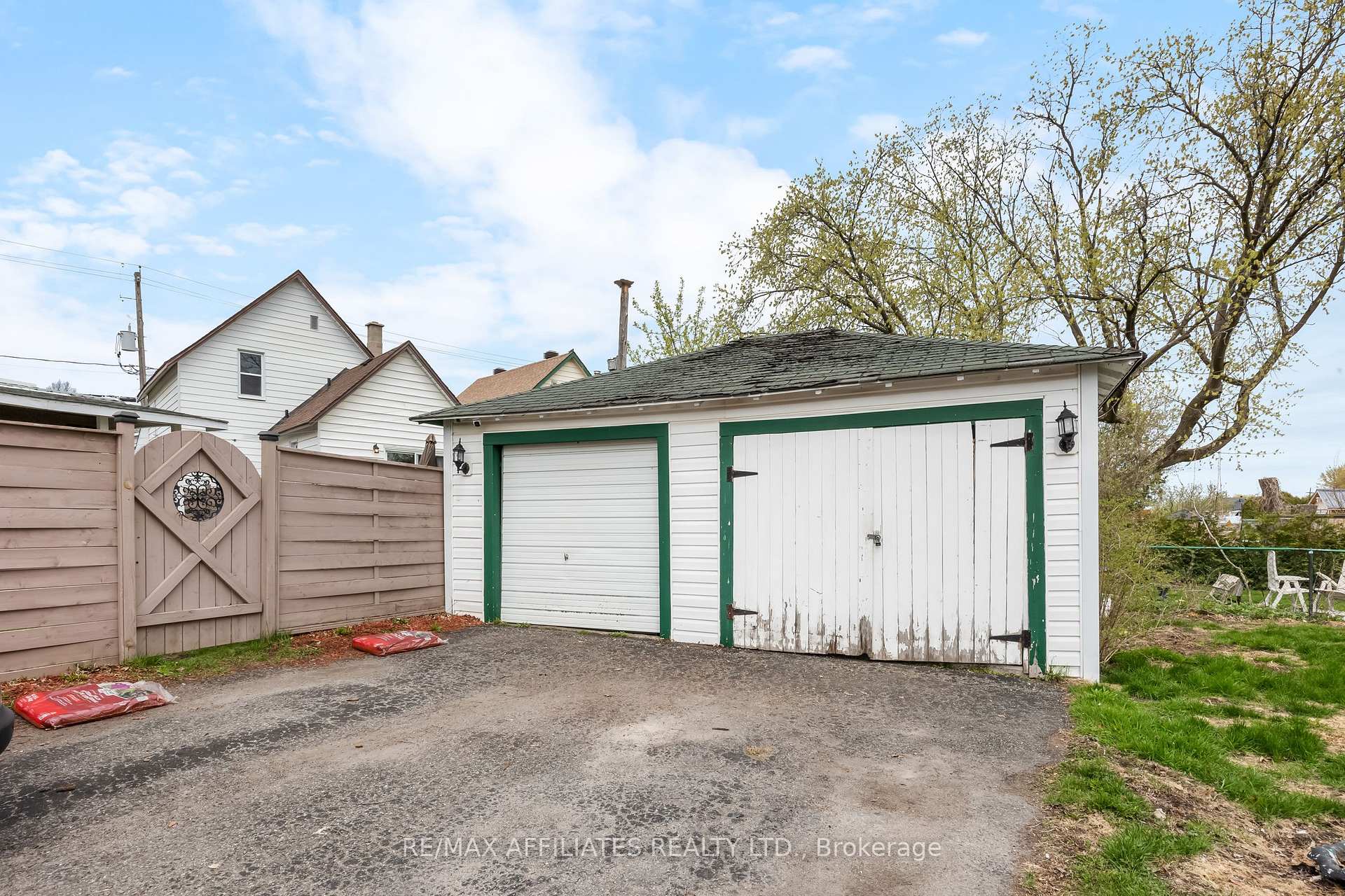 Photo 34 of 19 Winnifred Street N, Smiths Falls — HOMEH