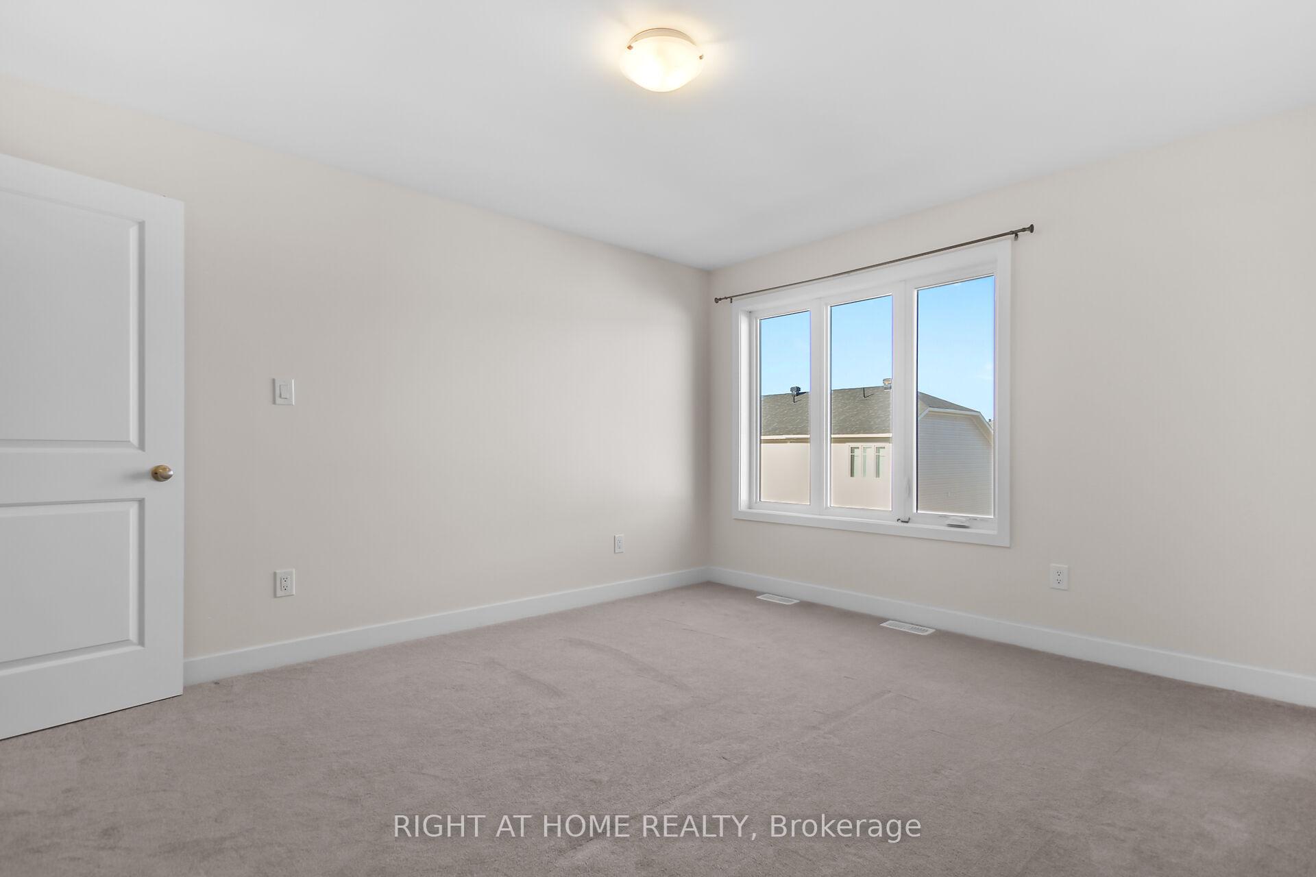 Photo 24 of 42 Whitcomb Crescent, Smiths Falls — HOMEH
