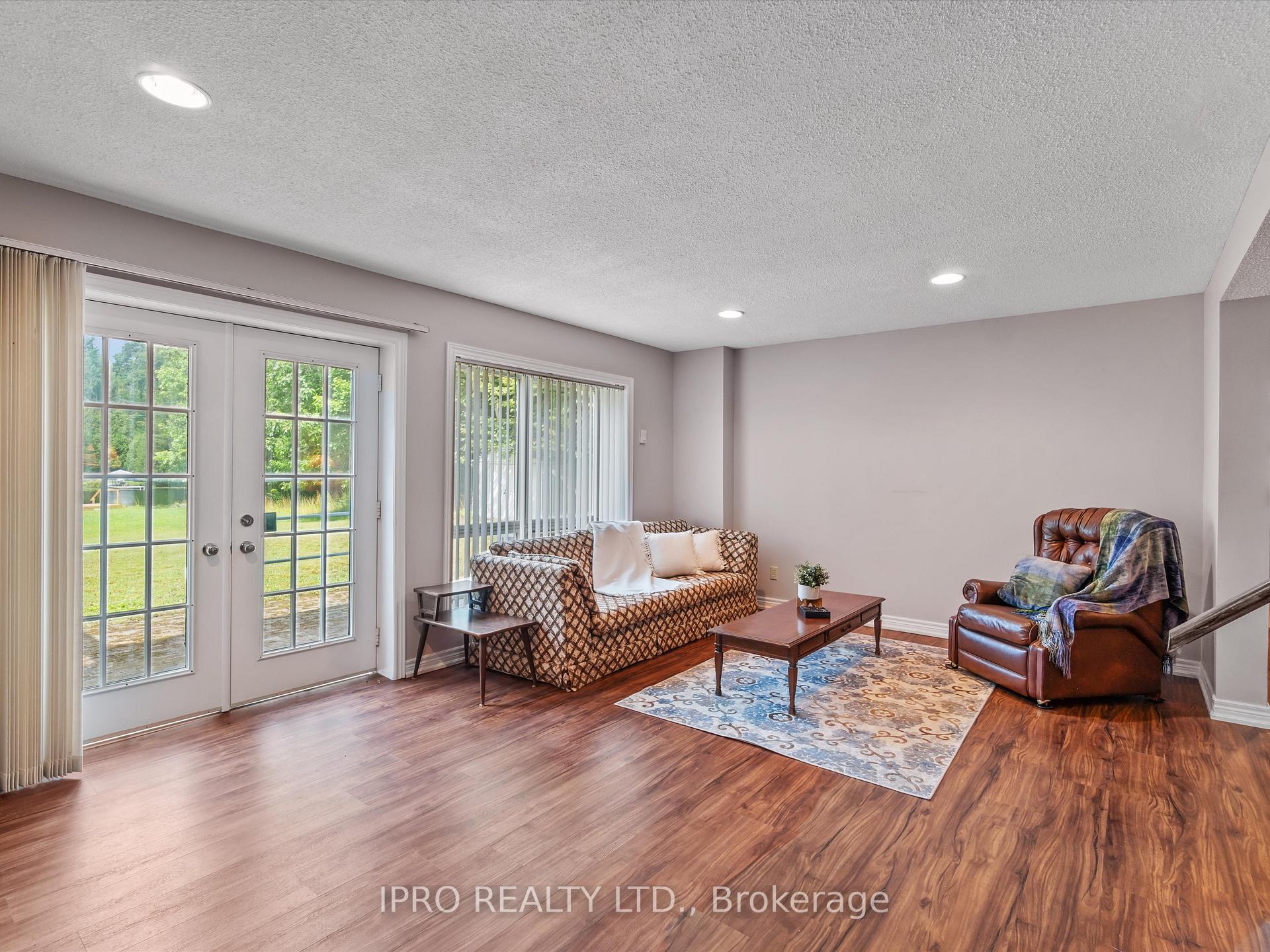 Photo 30 of 6 Lower Lane, Seguin — HOMEH