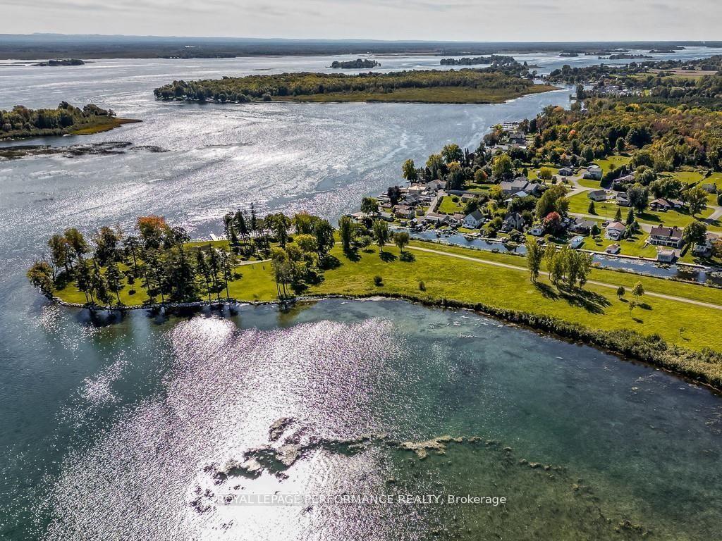Photo 4 of 6810 St Francis Lane, South Glengarry, South Glengarry (Charlottenburgh) Twp — HOMEH