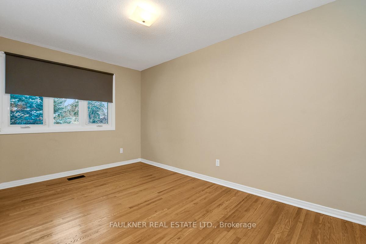 Photo 20 of 5 Lavina Crescent, Ottawa, Leslie Park — HOMEH