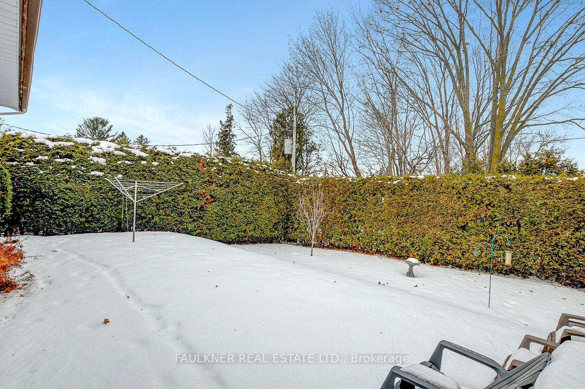 Photo 37 of 5 Lavina Crescent, Ottawa, Leslie Park — HOMEH