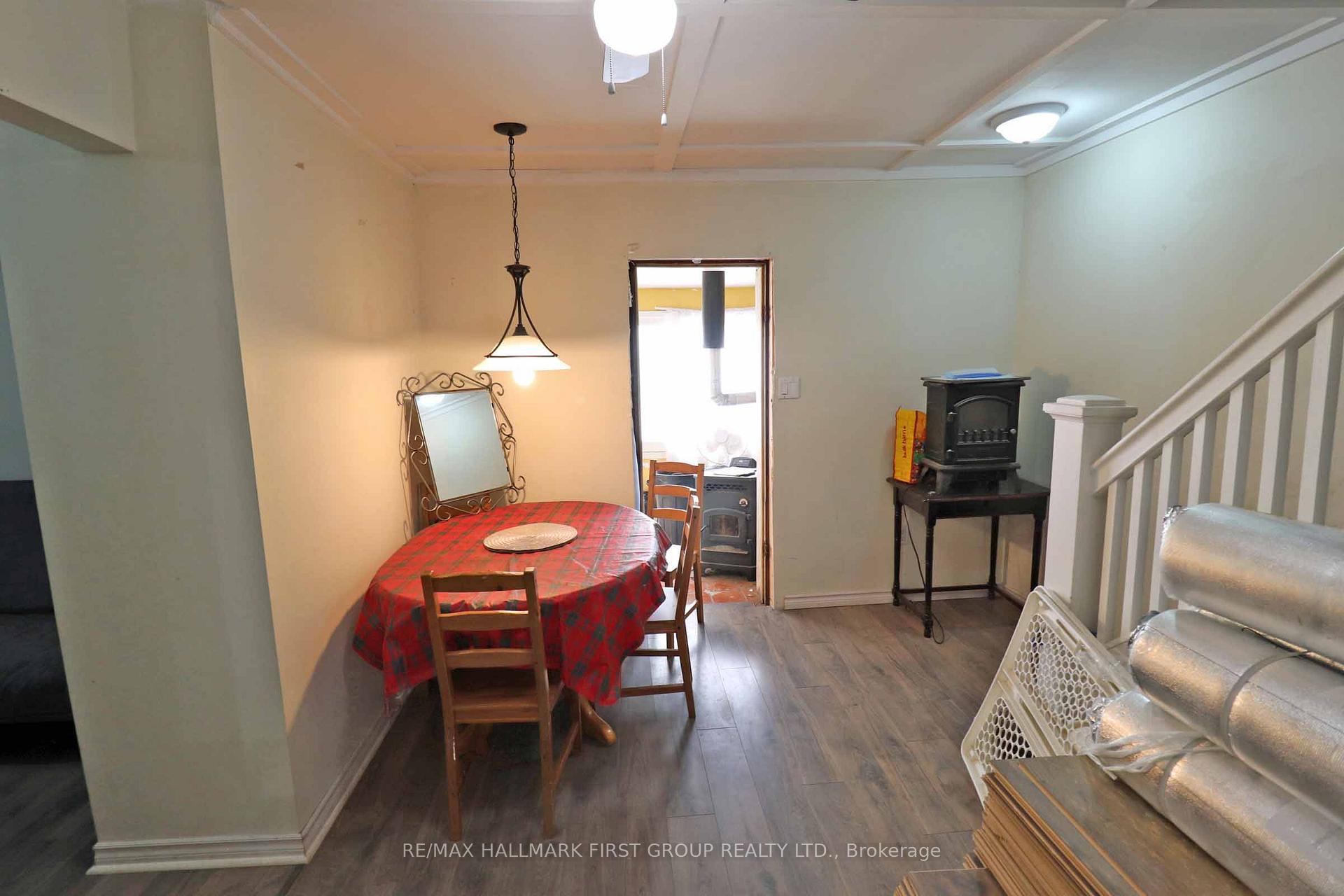 Photo 11 of 72 Alice Street, Smiths Falls — HOMEH