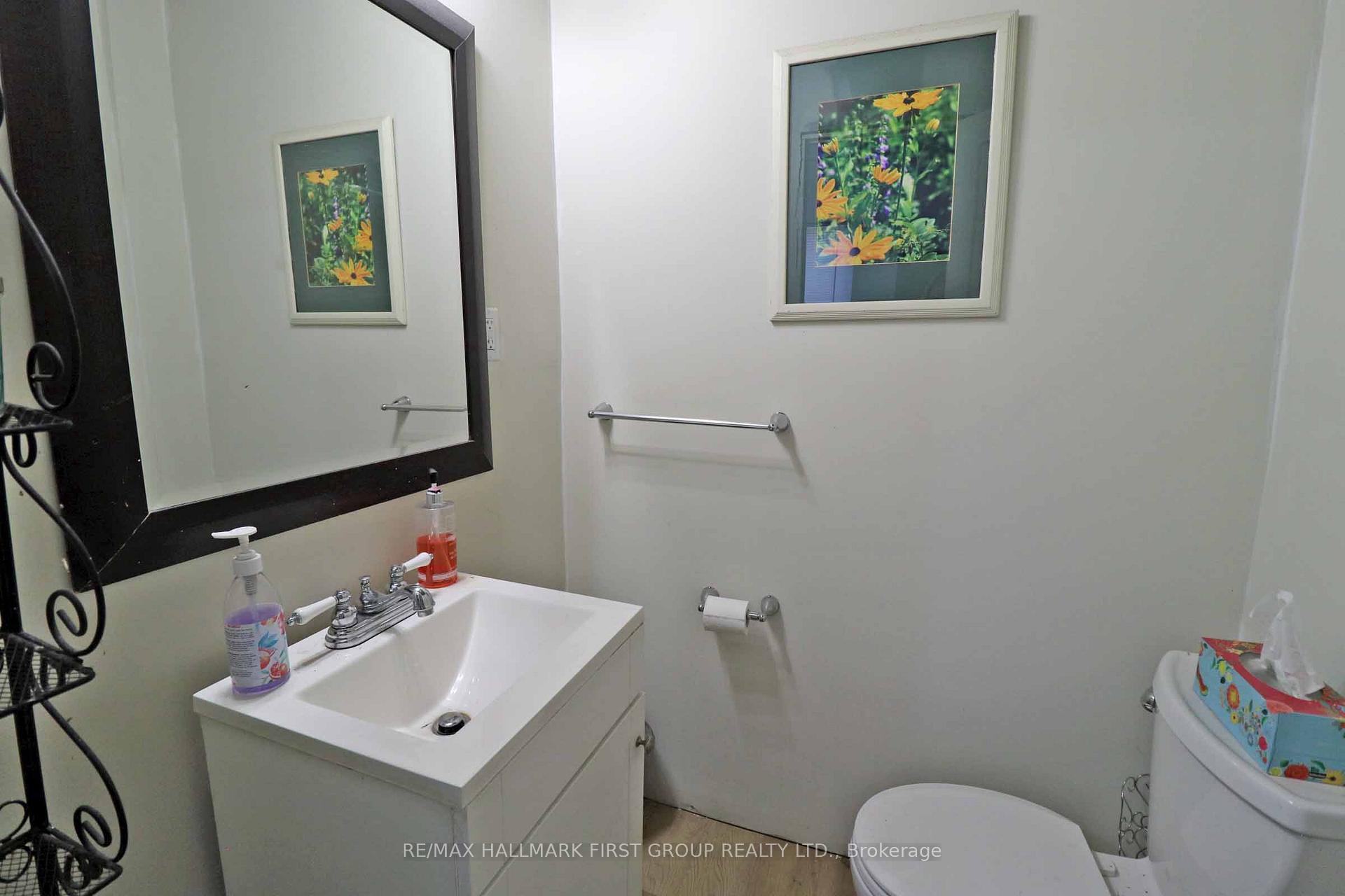 Photo 13 of 72 Alice Street, Smiths Falls — HOMEH