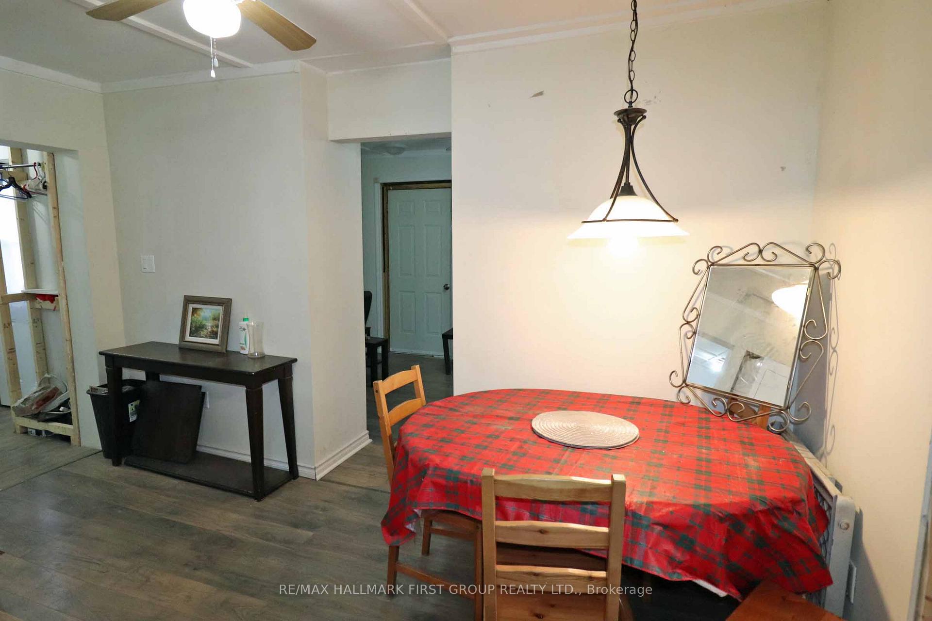 Photo 17 of 72 Alice Street, Smiths Falls — HOMEH