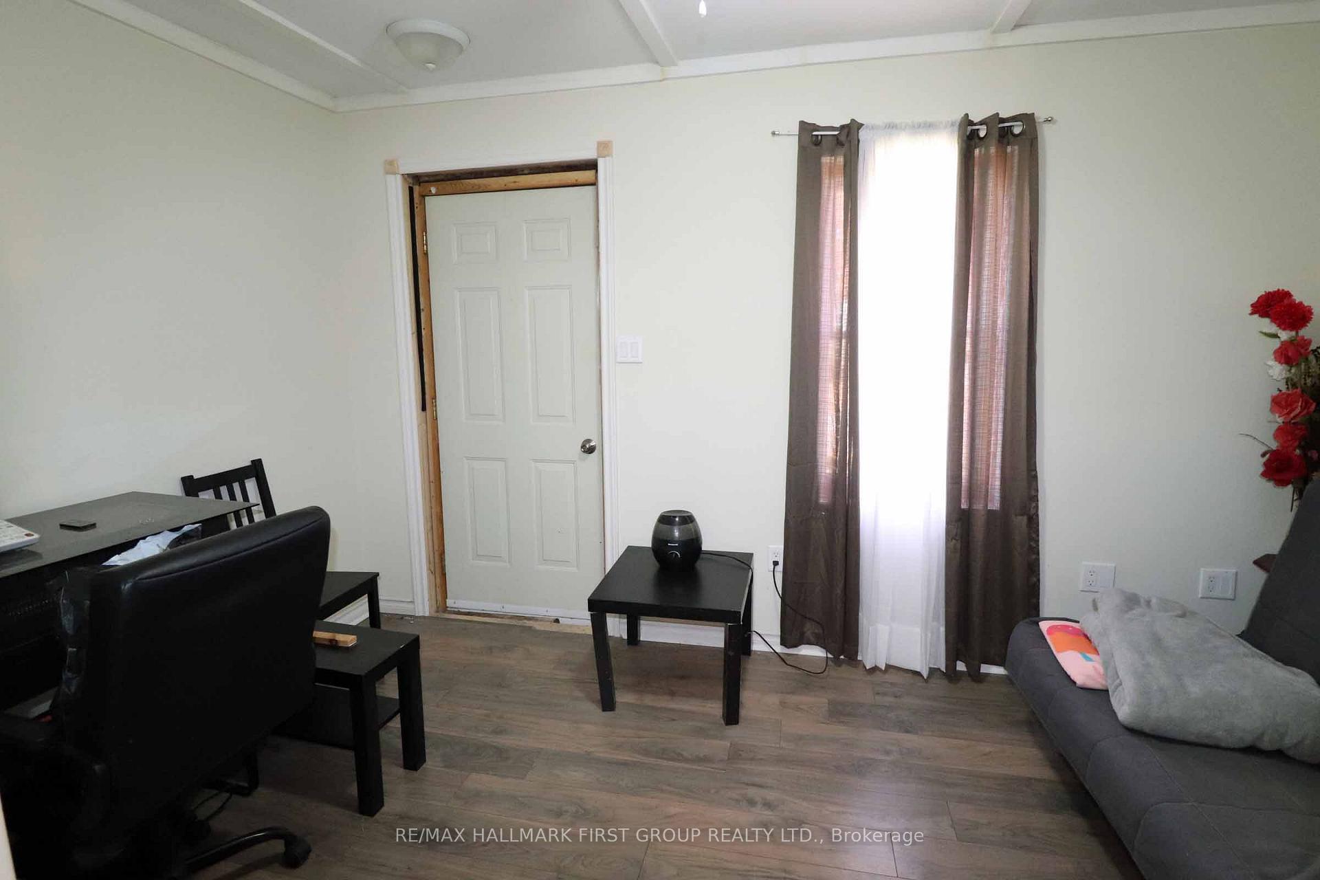 Photo 20 of 72 Alice Street, Smiths Falls — HOMEH