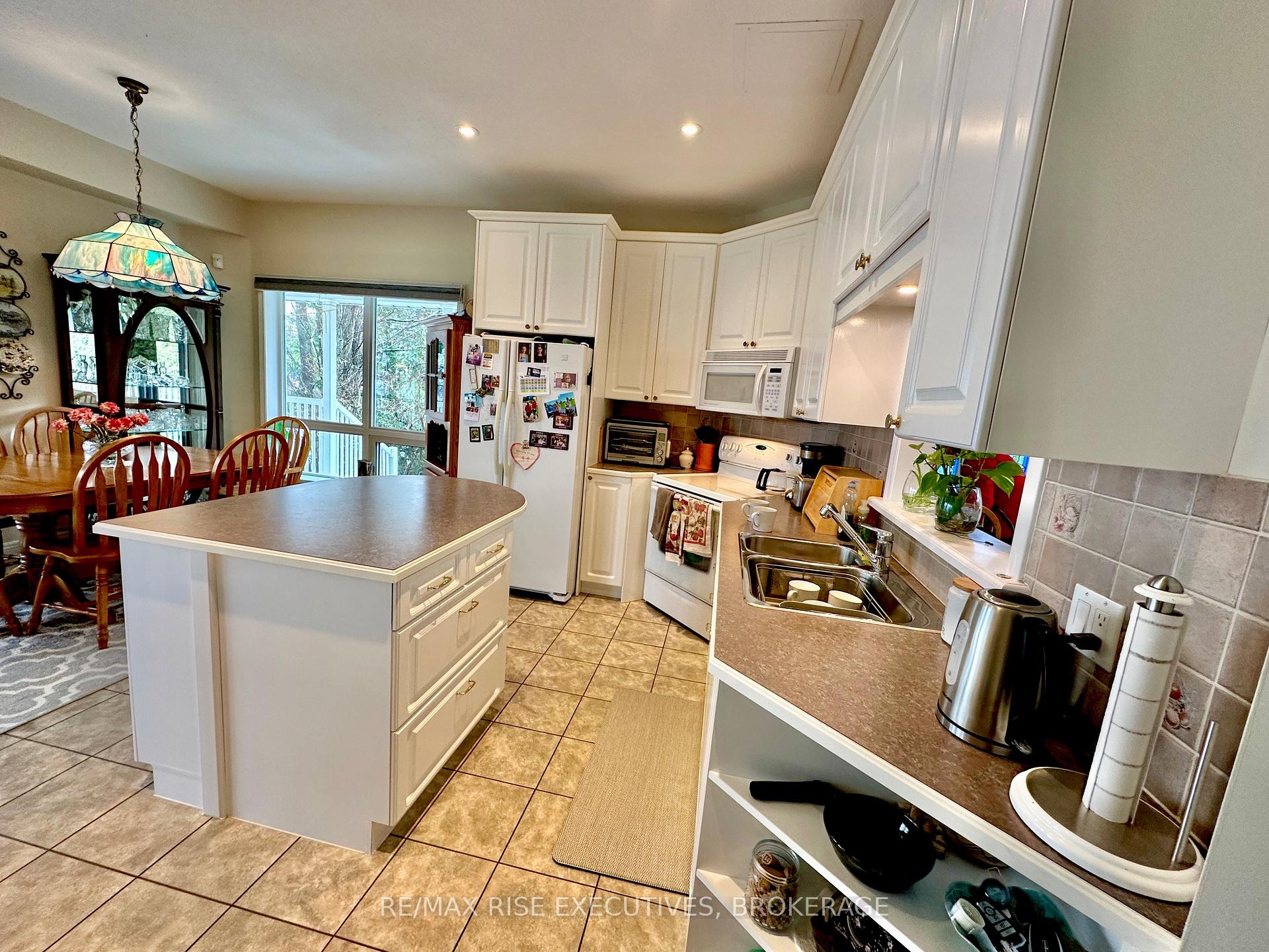 Photo 6 of 74 Pegg Road, Rideau Lakes, Rideau Lakes (South Elmsley) Twp — HOMEH
