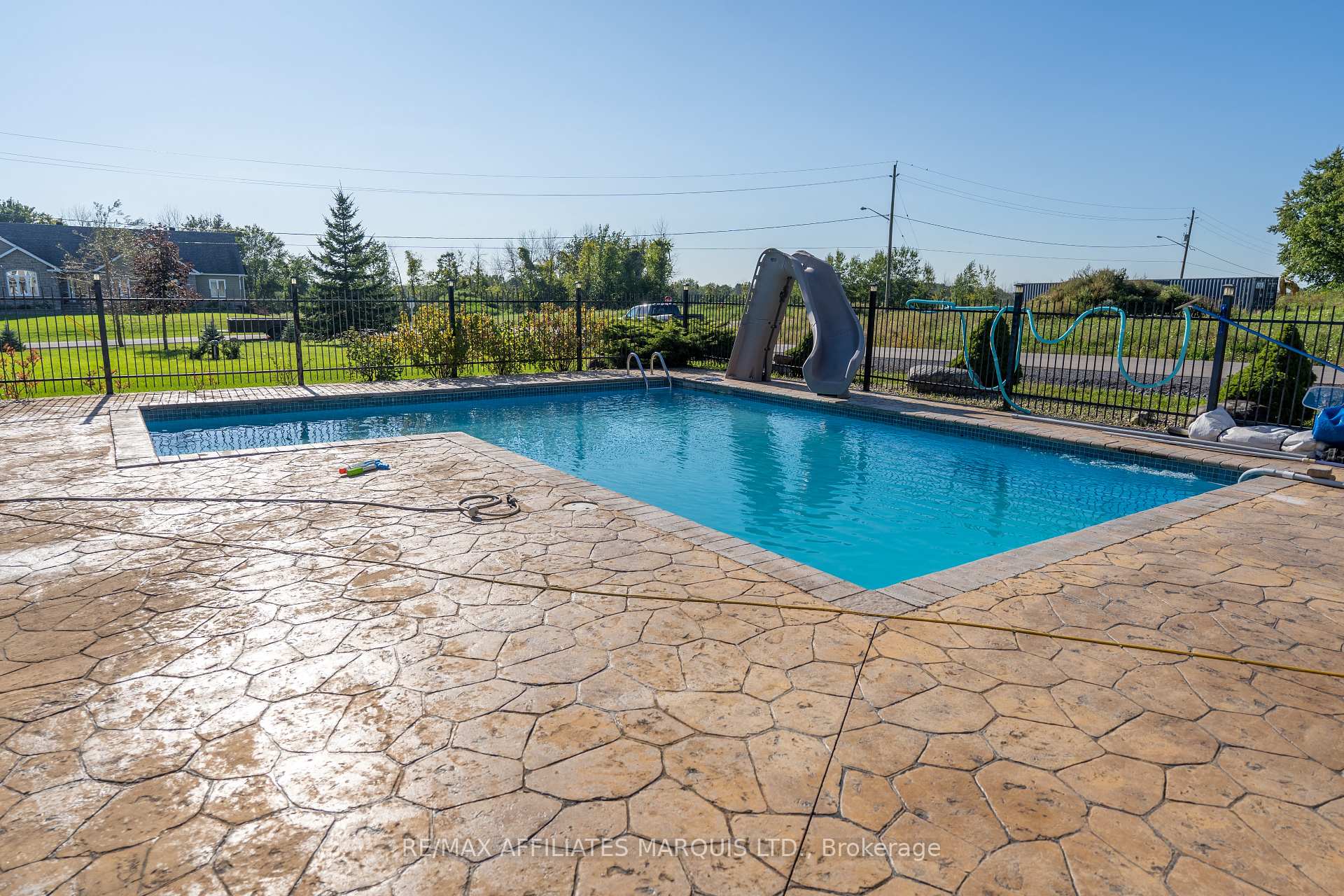 Photo 8 of 6547 Sapphire Drive, South Glengarry, South Glengarry (Charlottenburgh) Twp — HOMEH
