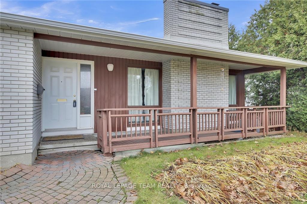Photo 2 of 44 Ashgrove Crescent, Ottawa, Briargreen — HOMEH