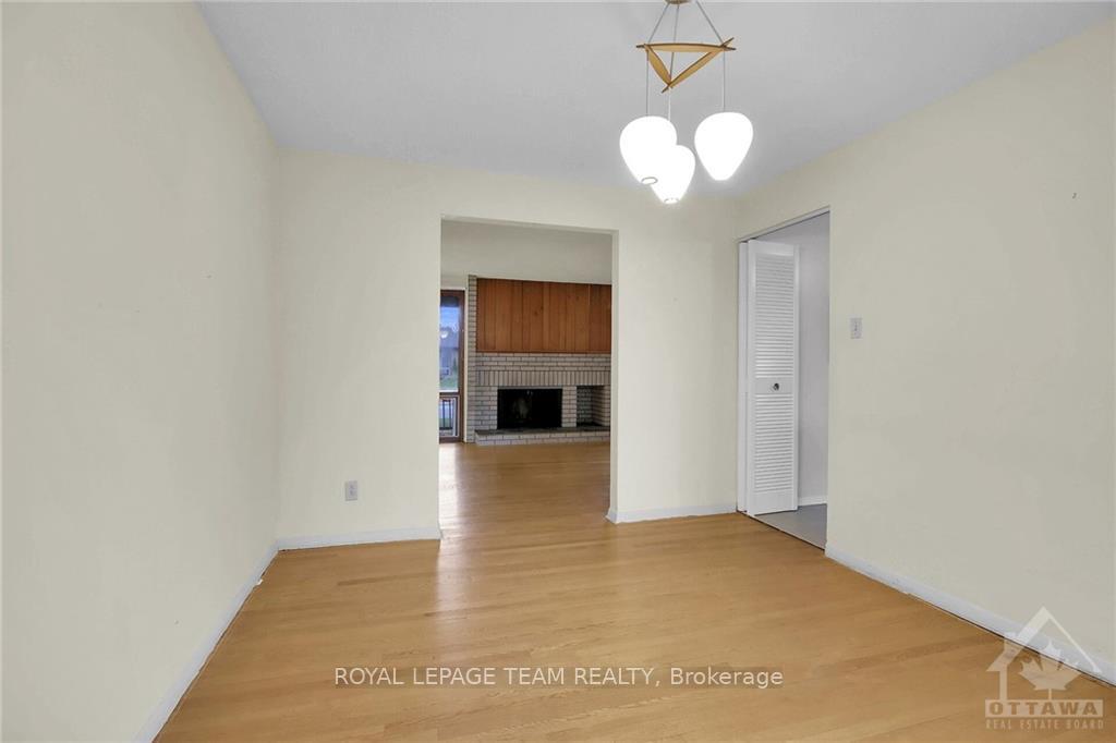 Photo 9 of 44 Ashgrove Crescent, Ottawa, Briargreen — HOMEH