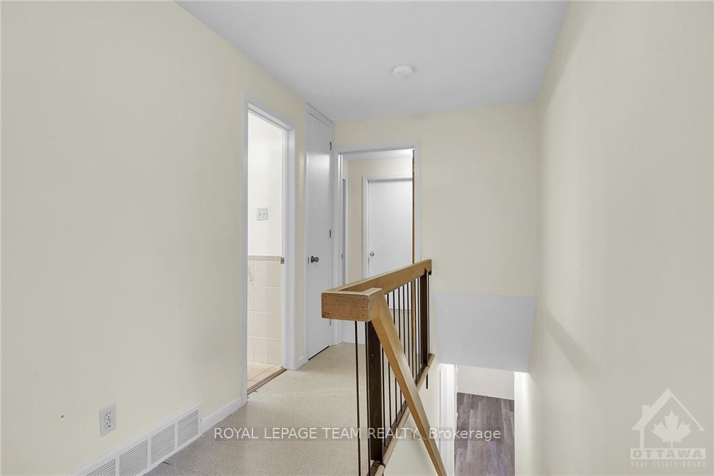 Photo 14 of 44 Ashgrove Crescent, Ottawa, Briargreen — HOMEH