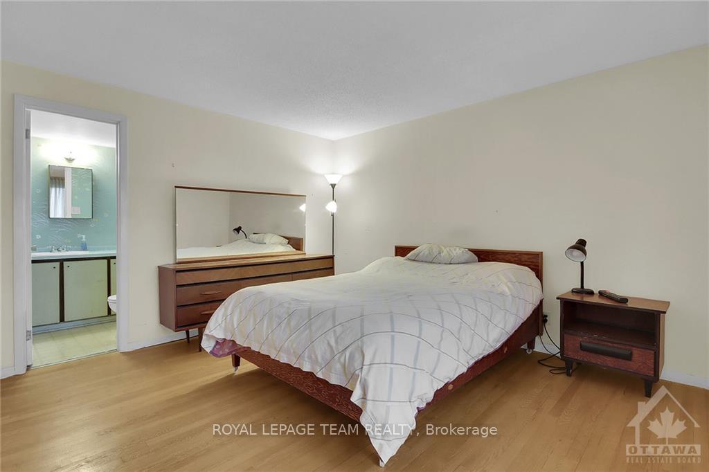 Photo 17 of 44 Ashgrove Crescent, Ottawa, Briargreen — HOMEH