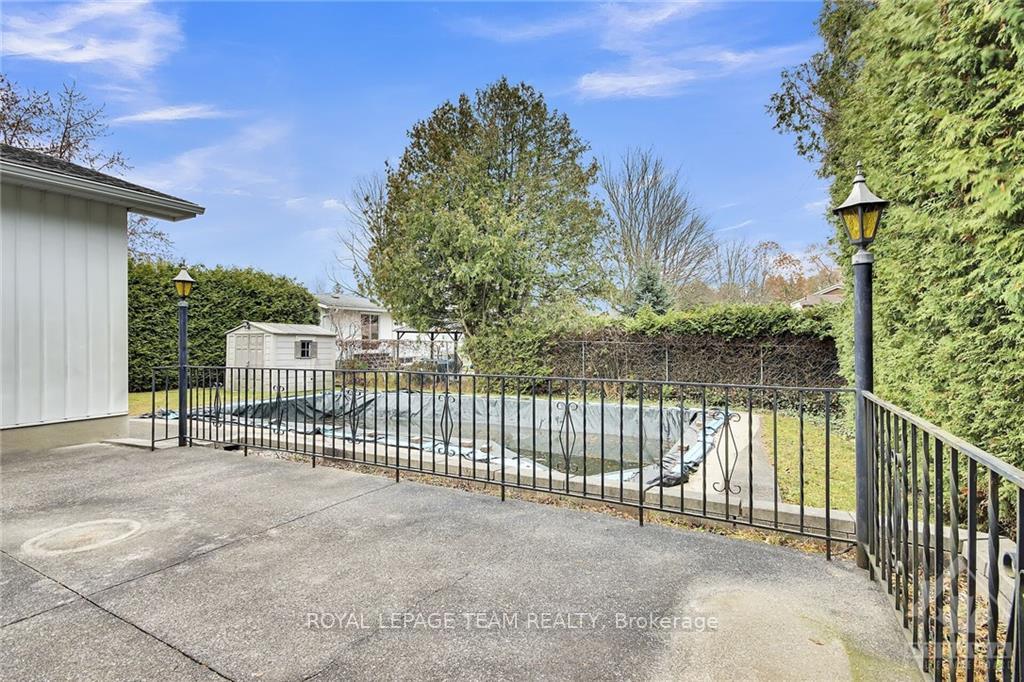 Photo 33 of 44 Ashgrove Crescent, Ottawa, Briargreen — HOMEH