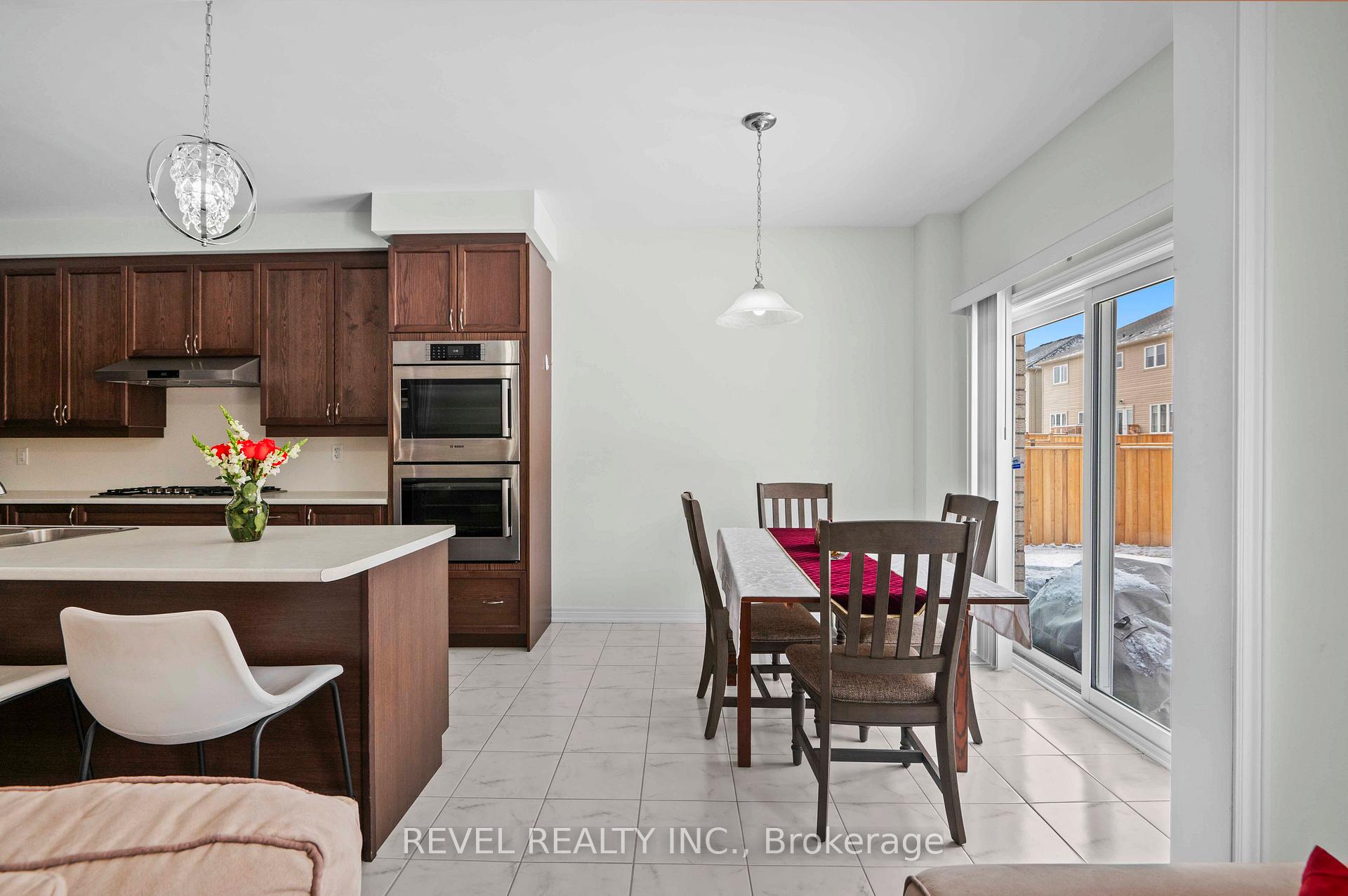 Photo 17 of 212 Barnett Drive, Shelburne — HOMEH