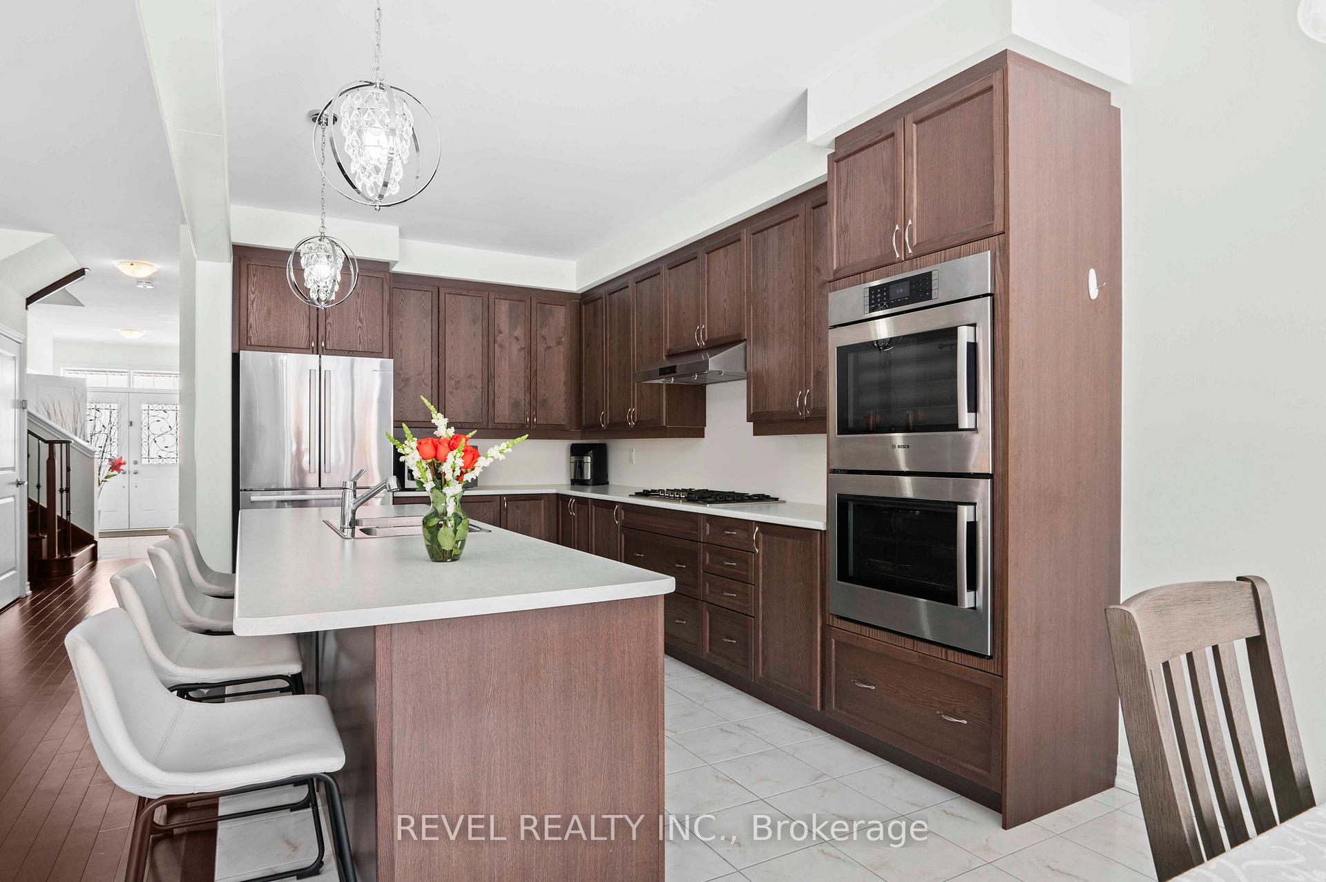 Photo 19 of 212 Barnett Drive, Shelburne — HOMEH