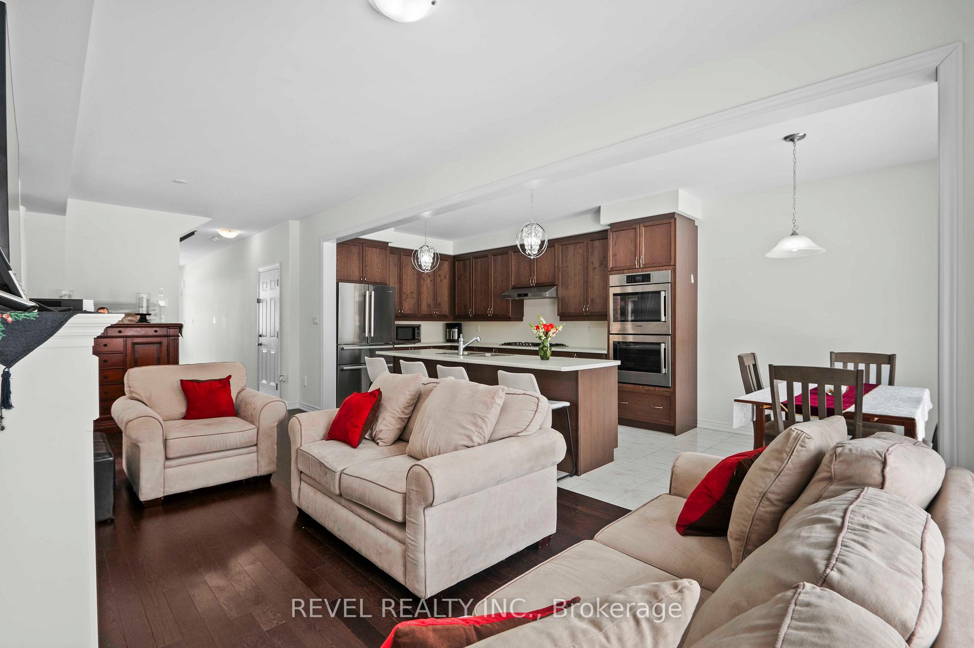 Photo 24 of 212 Barnett Drive, Shelburne — HOMEH