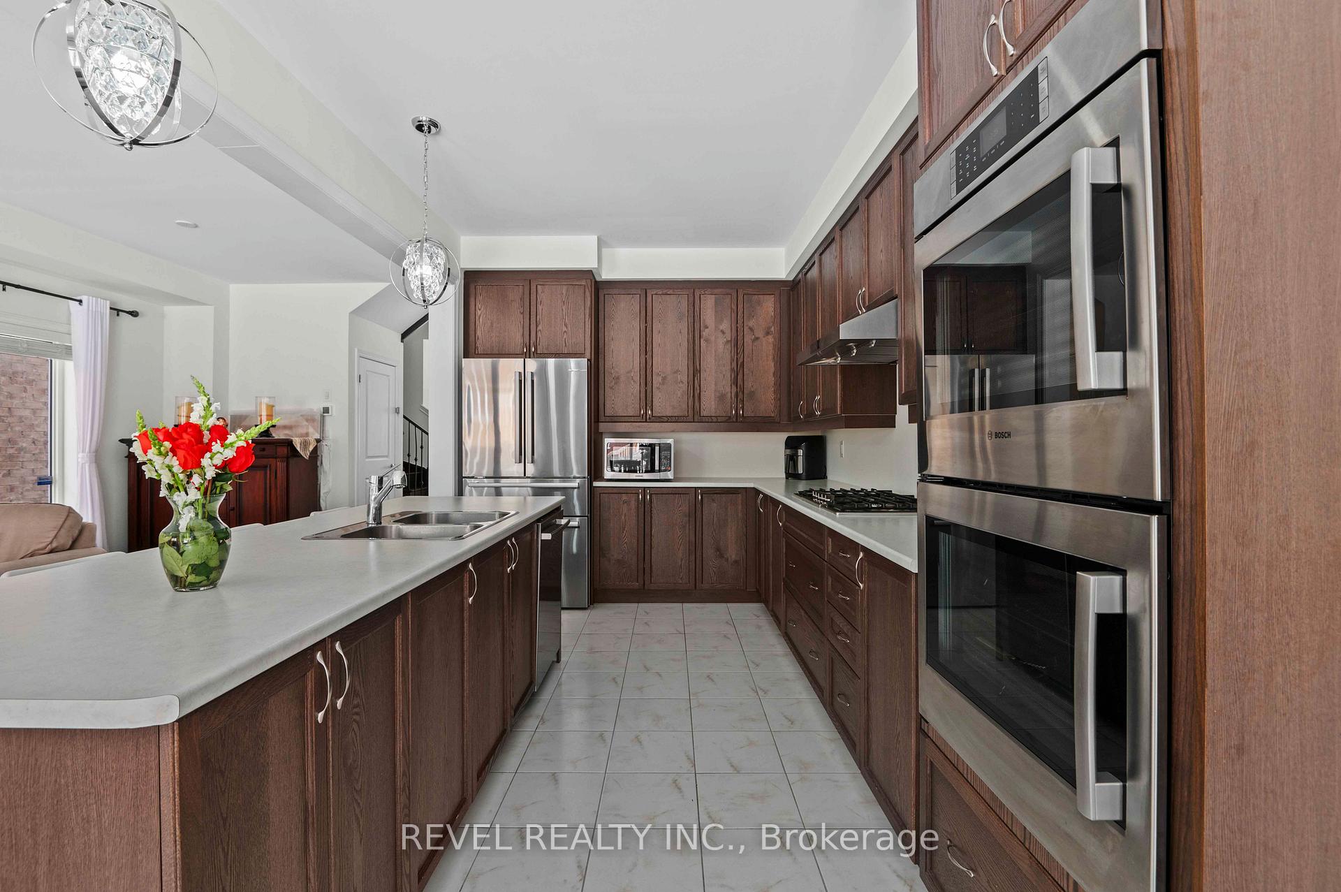 Photo 27 of 212 Barnett Drive, Shelburne — HOMEH