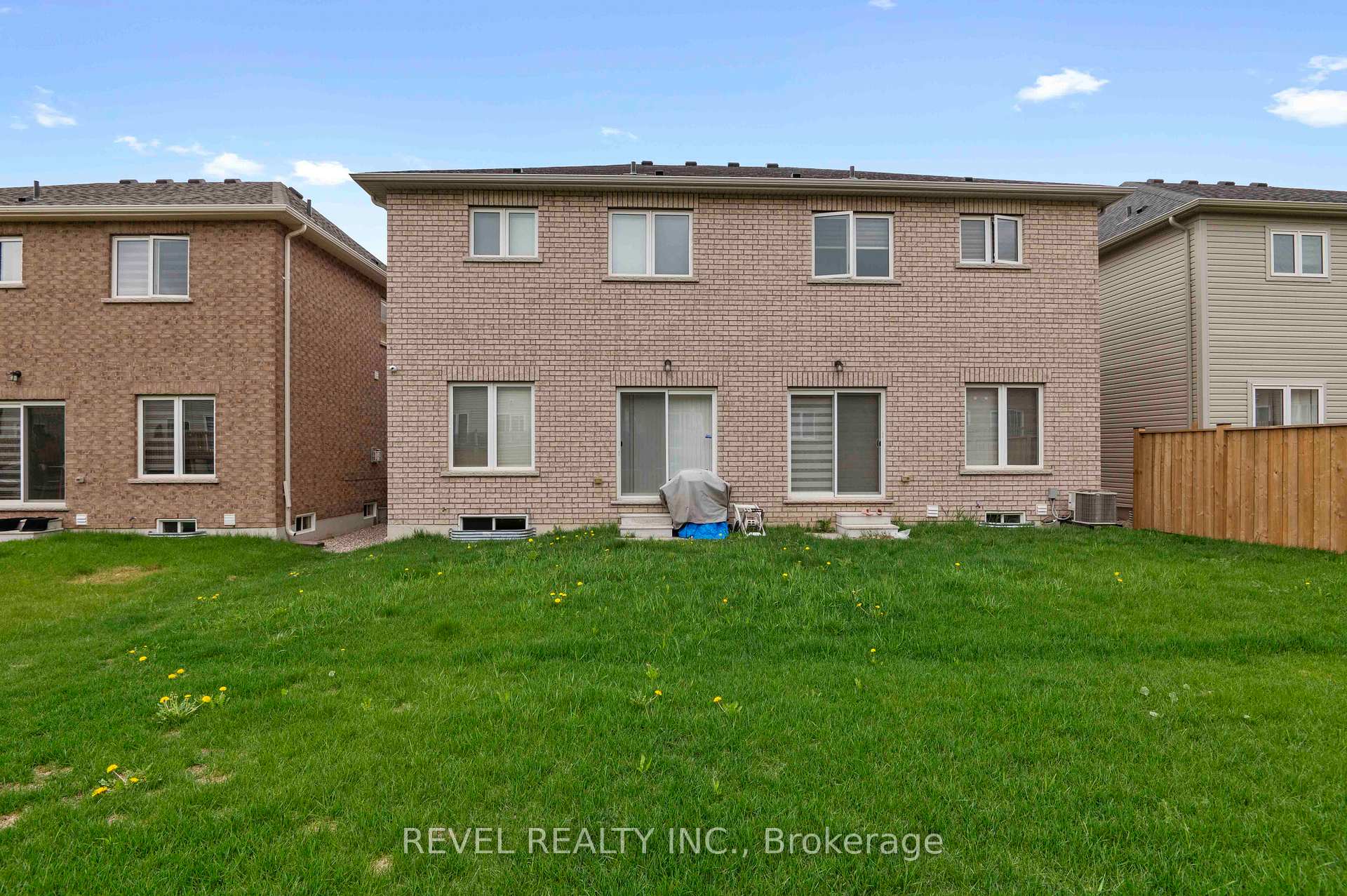 Photo 49 of 212 Barnett Drive, Shelburne — HOMEH